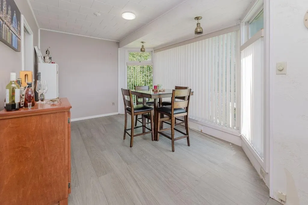 614 Glen Road