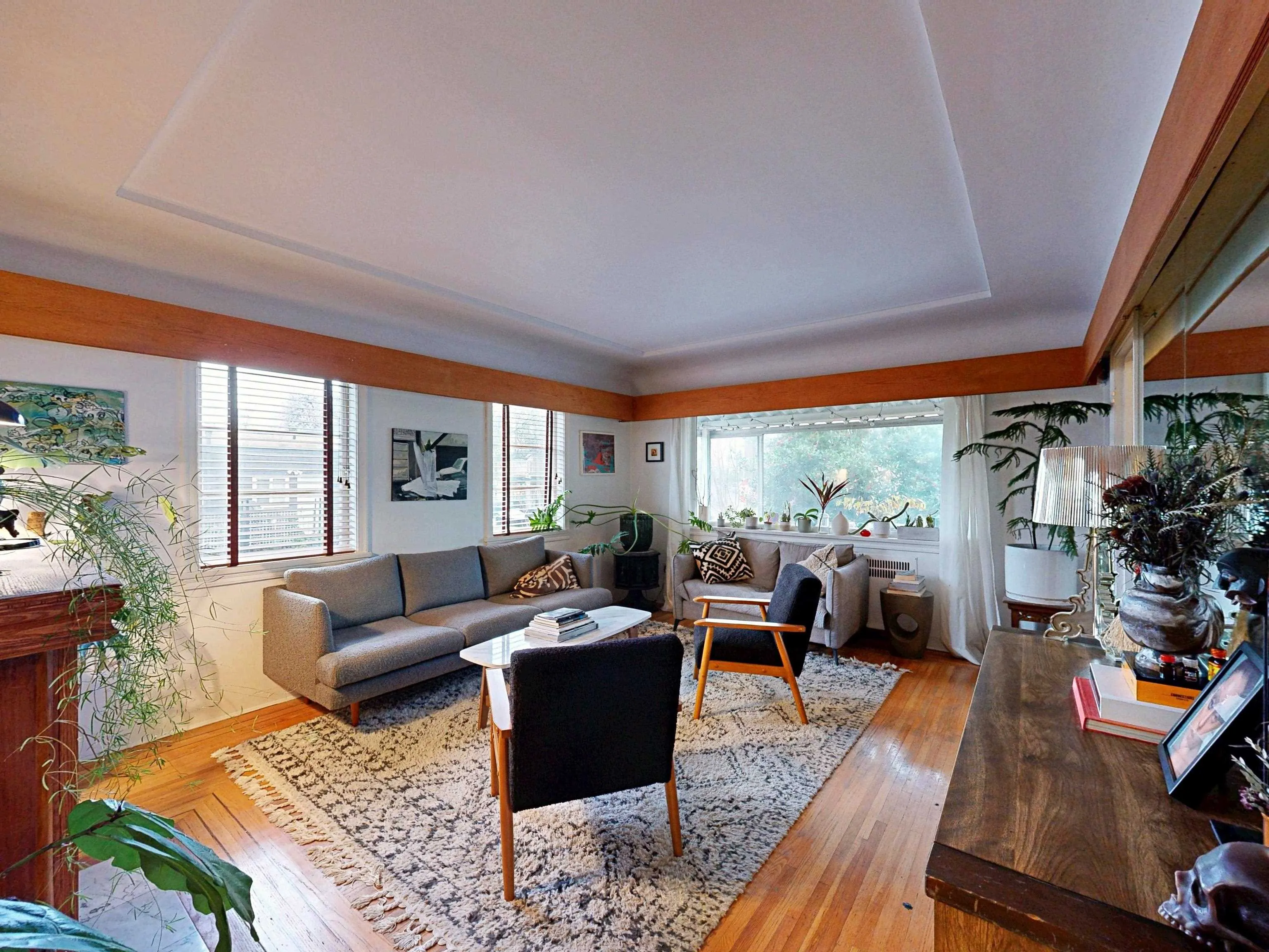 228 E 26th Avenue