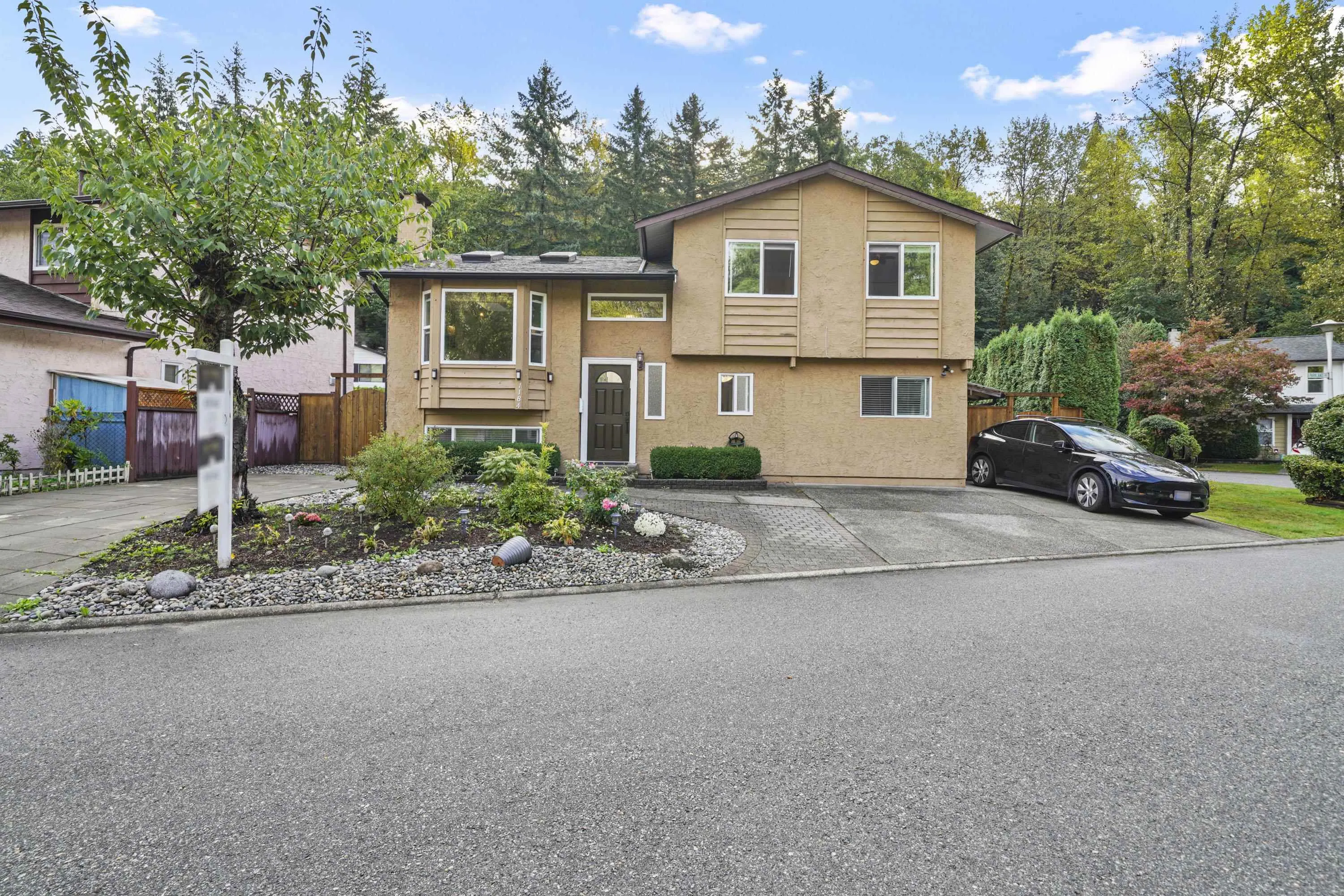 1184 Parkland Drive