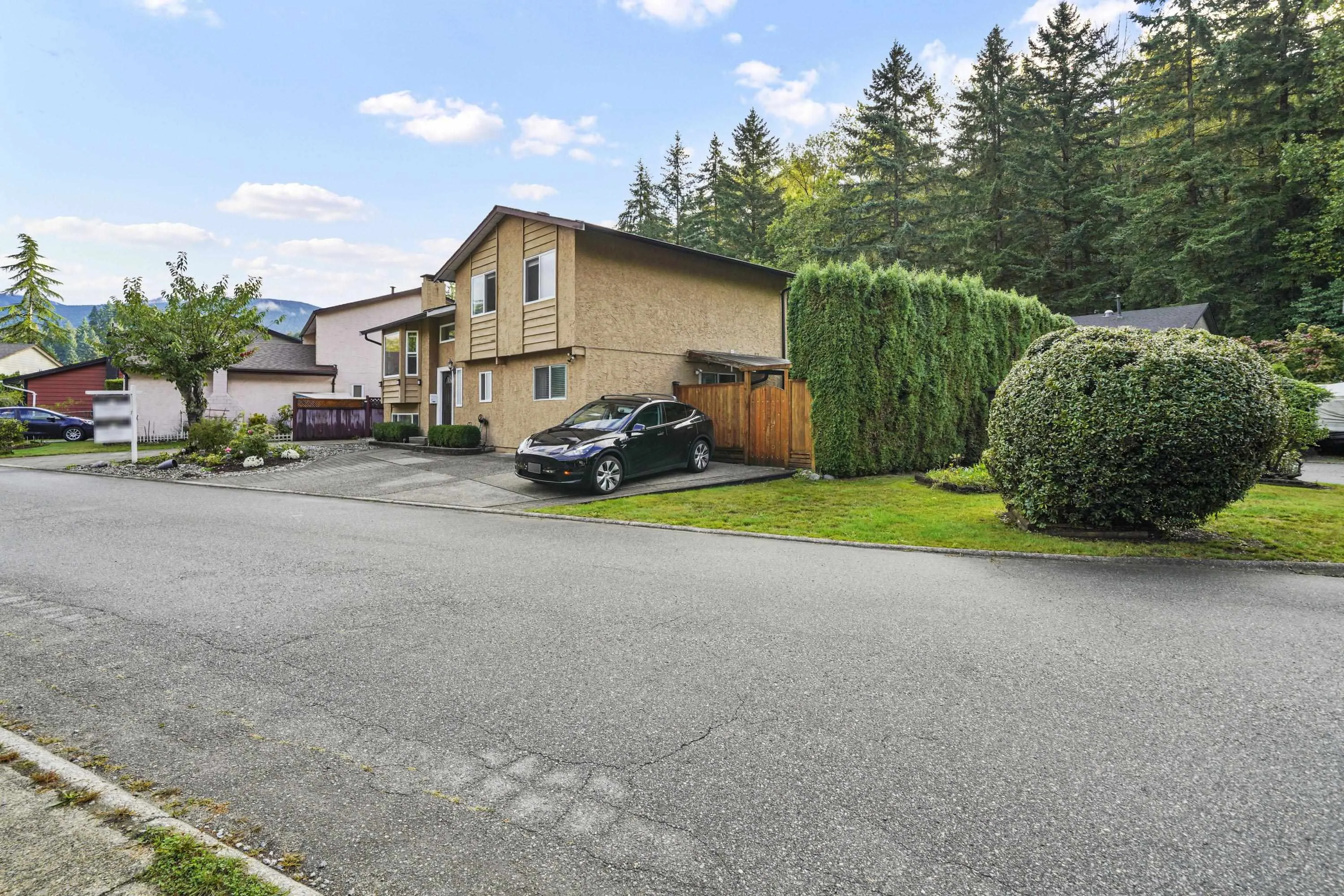 1184 Parkland Drive