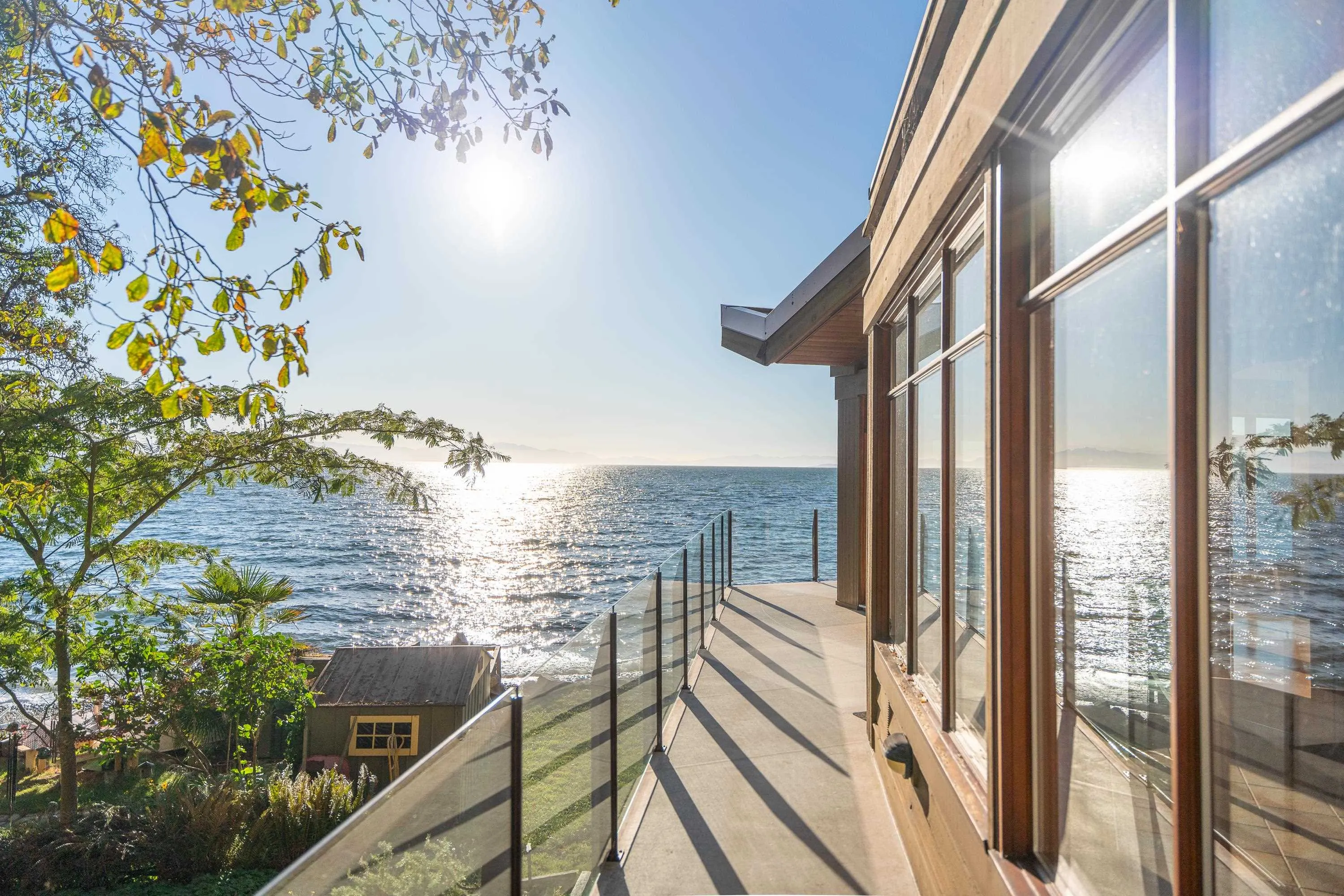 4893 Sunshine Coast Highway