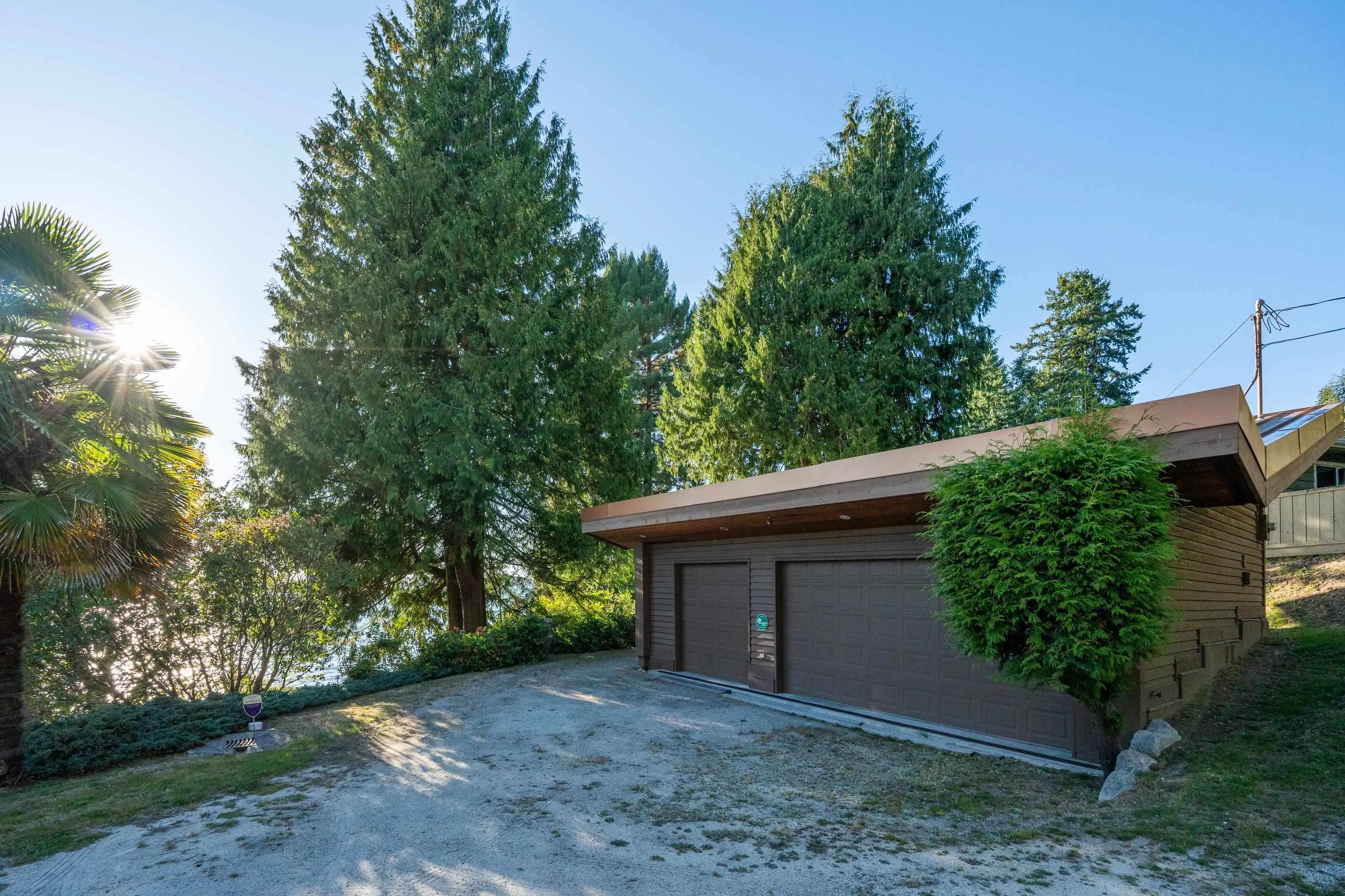 4893 Sunshine Coast Highway
