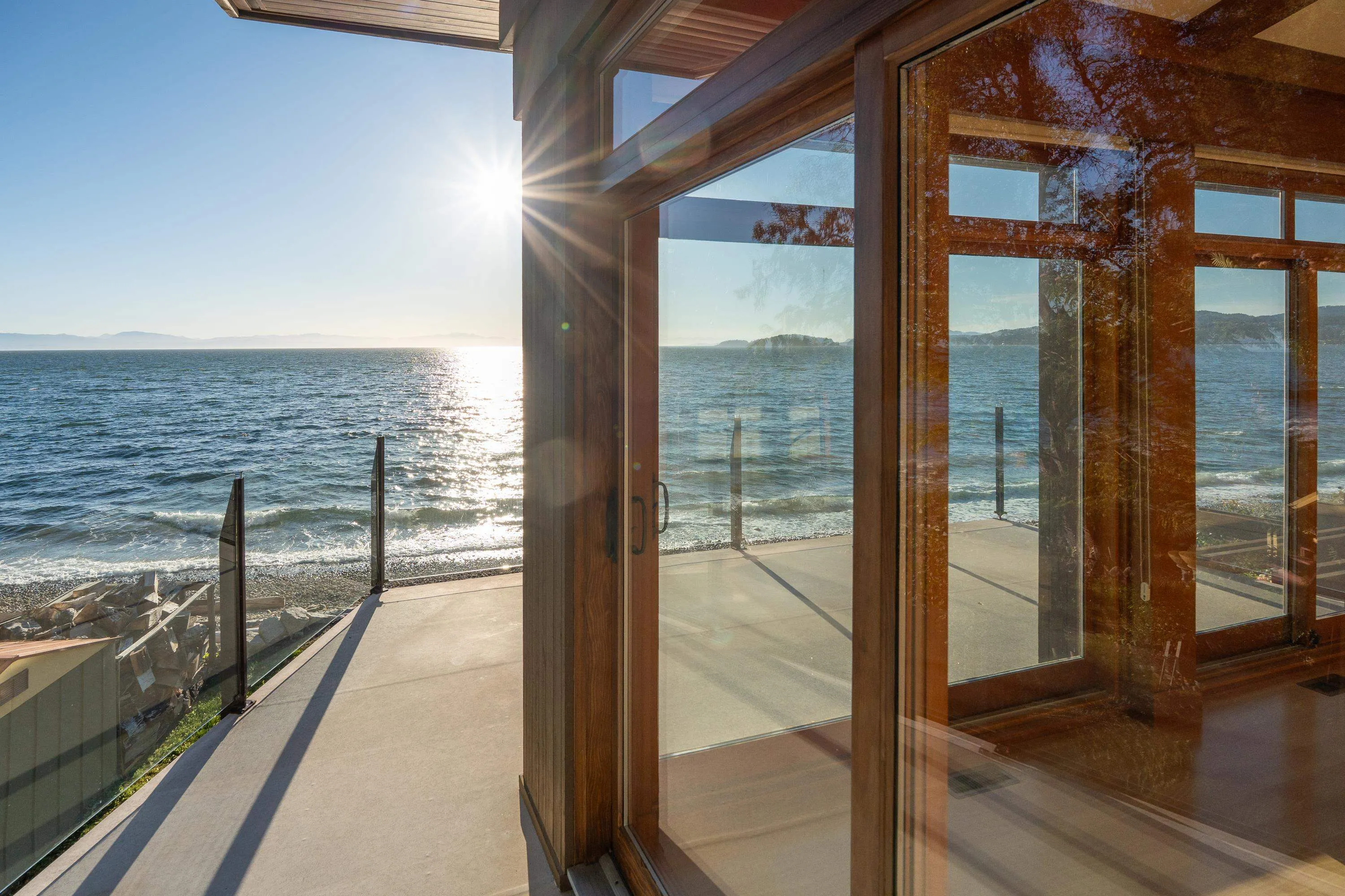 4893 Sunshine Coast Highway