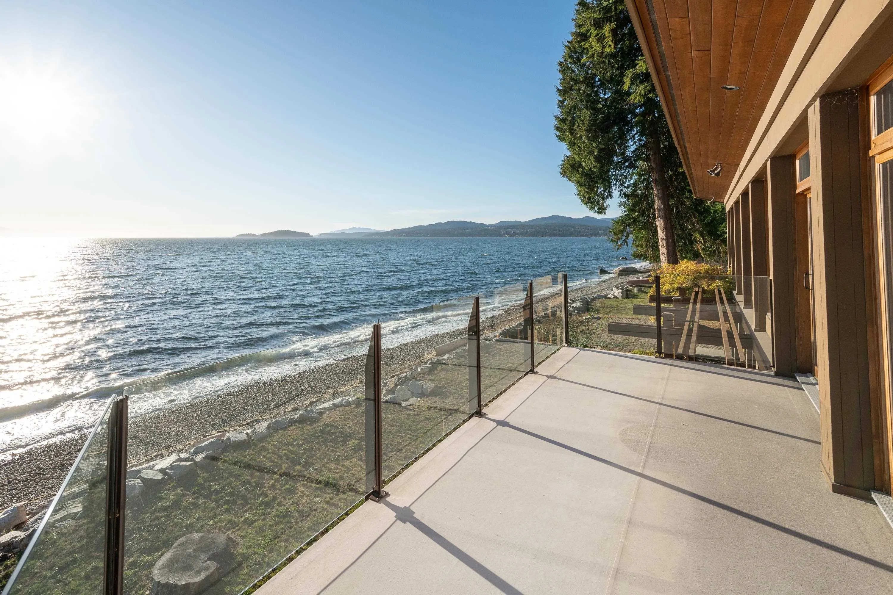 4893 Sunshine Coast Highway