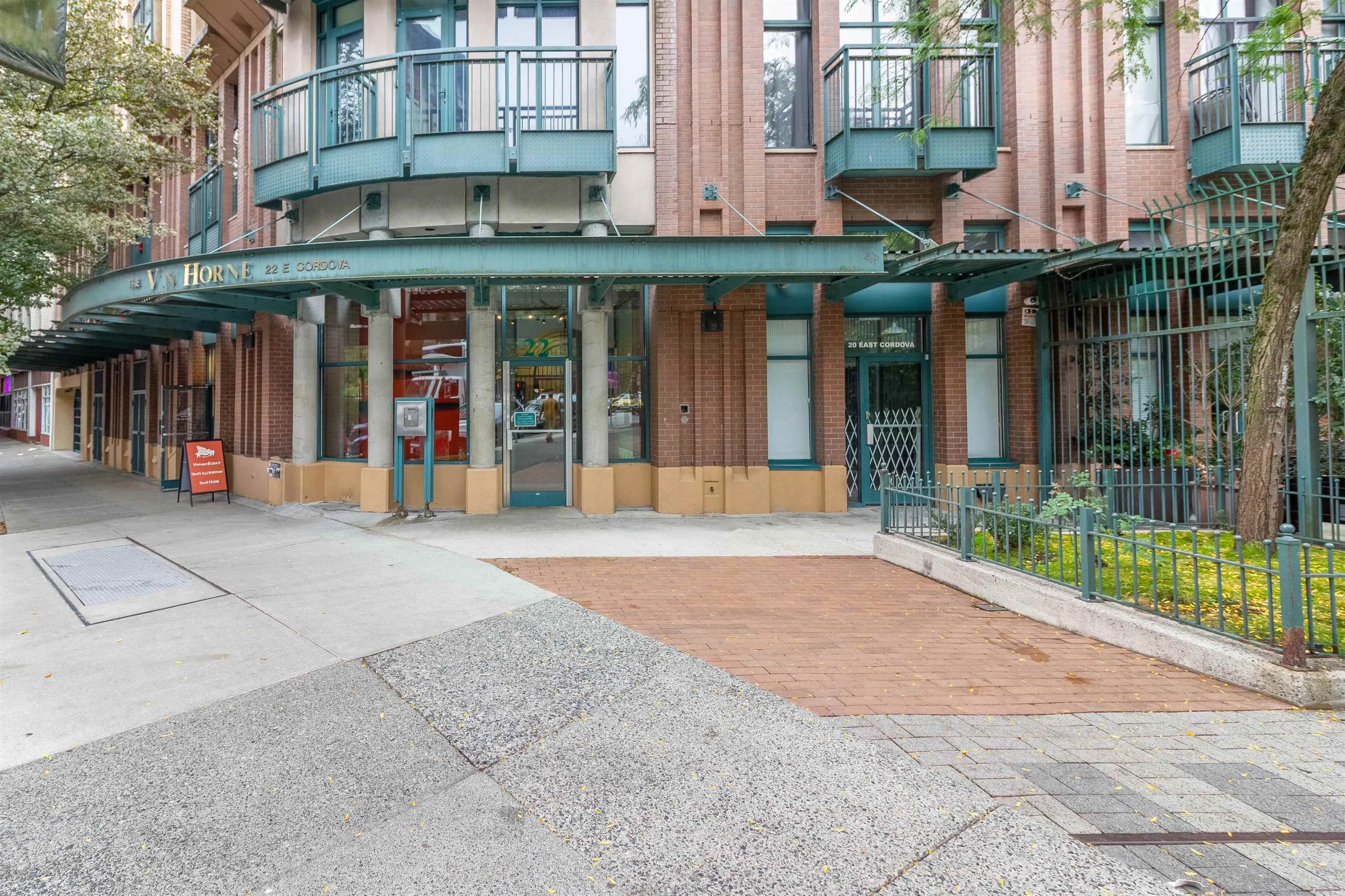 602 22 E Cordova Street