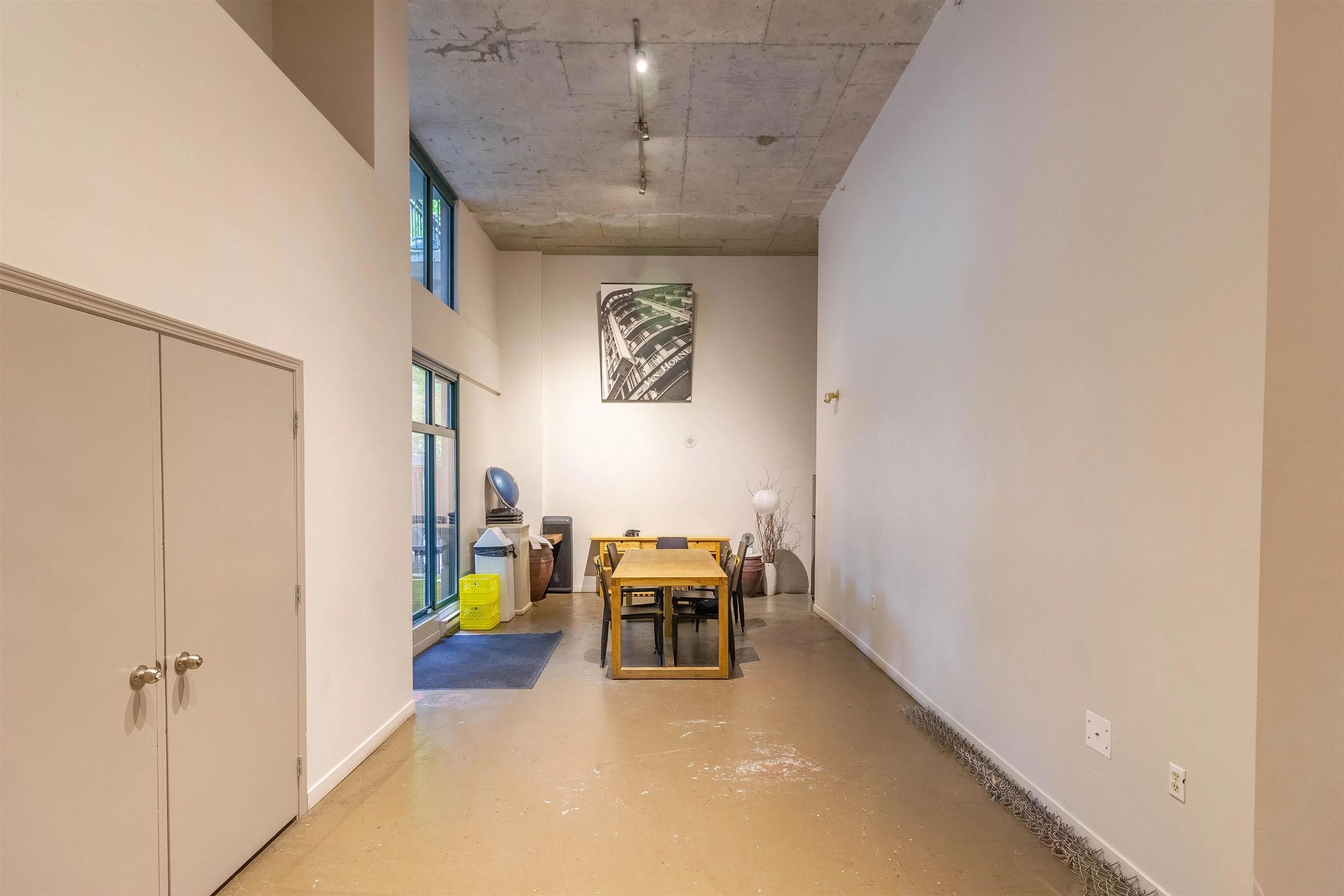 602 22 E Cordova Street