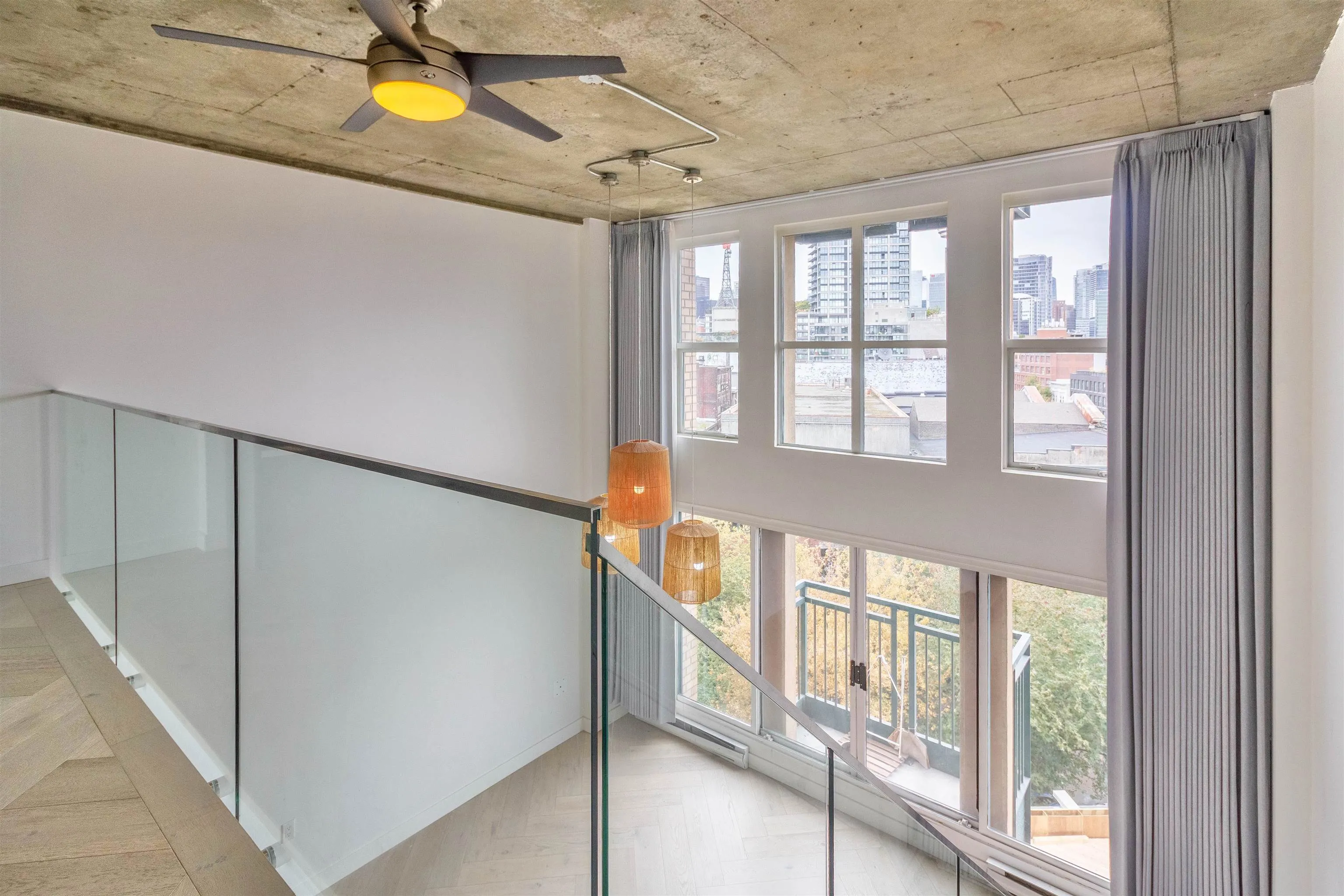 602 22 E Cordova Street
