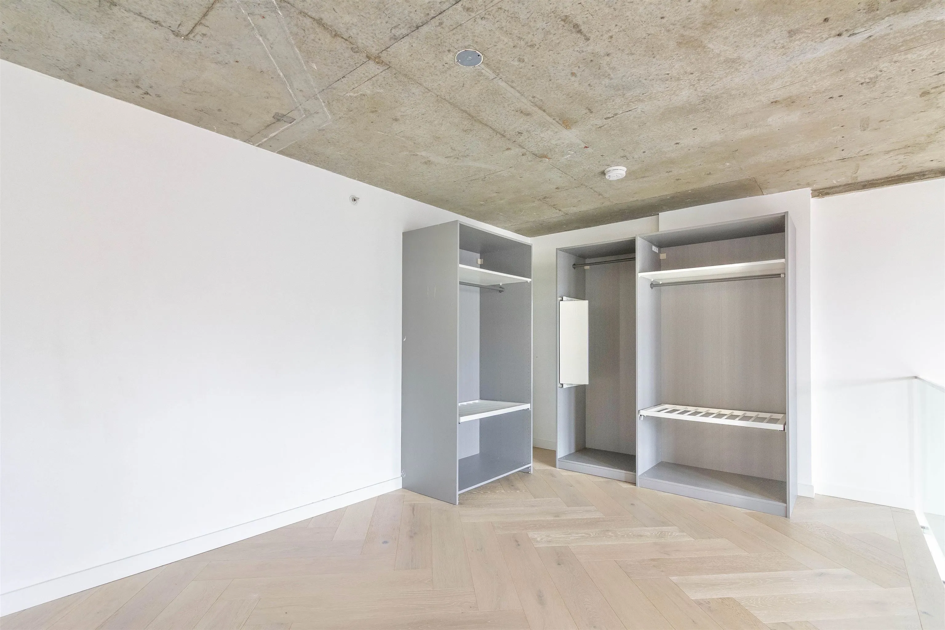 602 22 E Cordova Street
