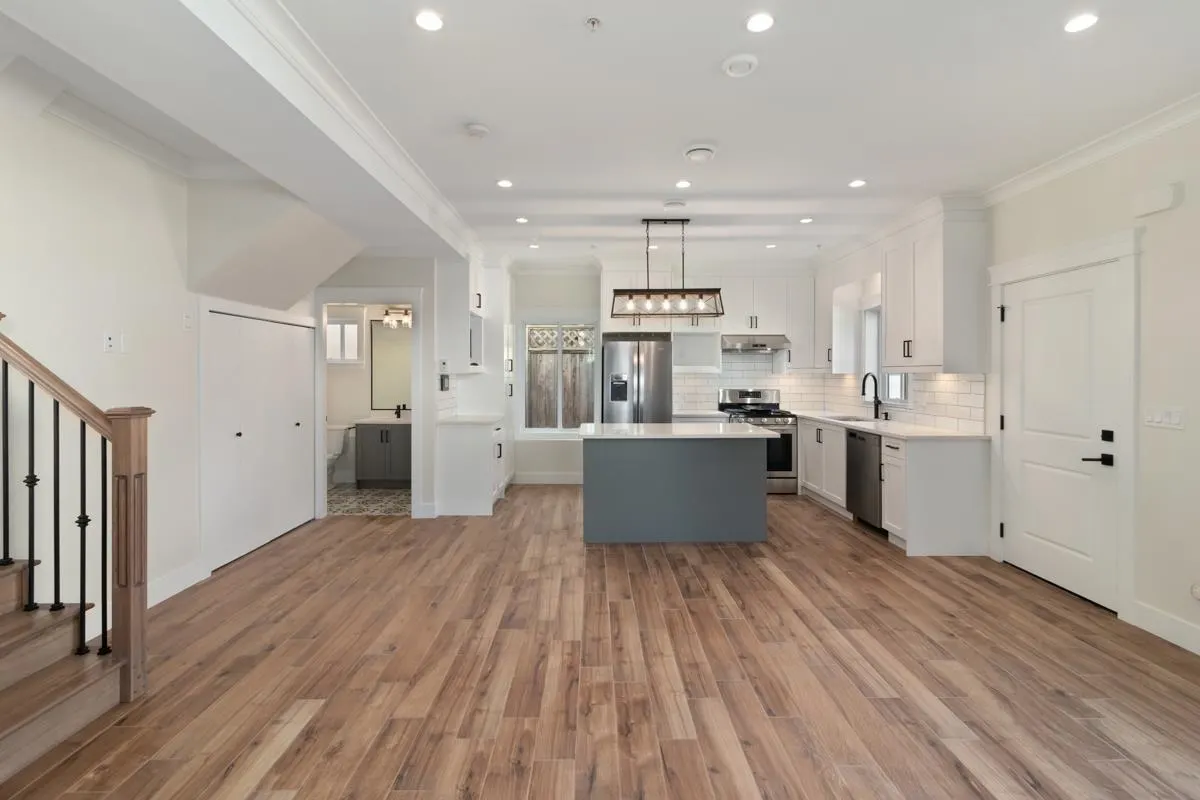 3843 Fleming Street