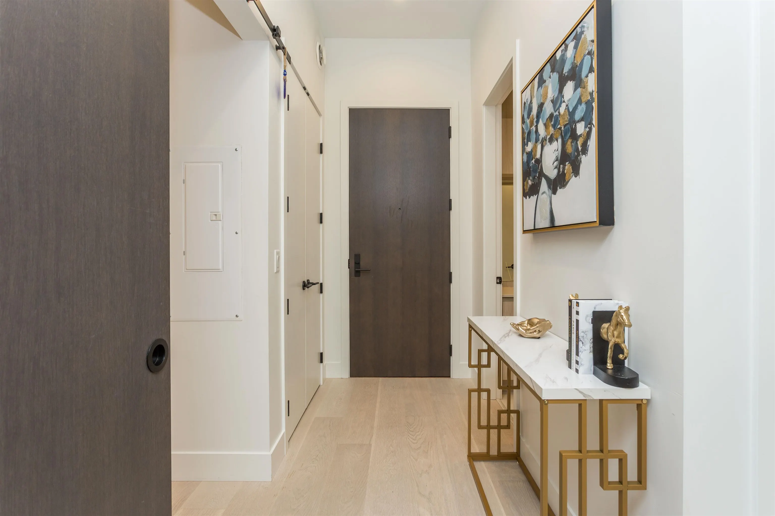 106 300 Salter Street