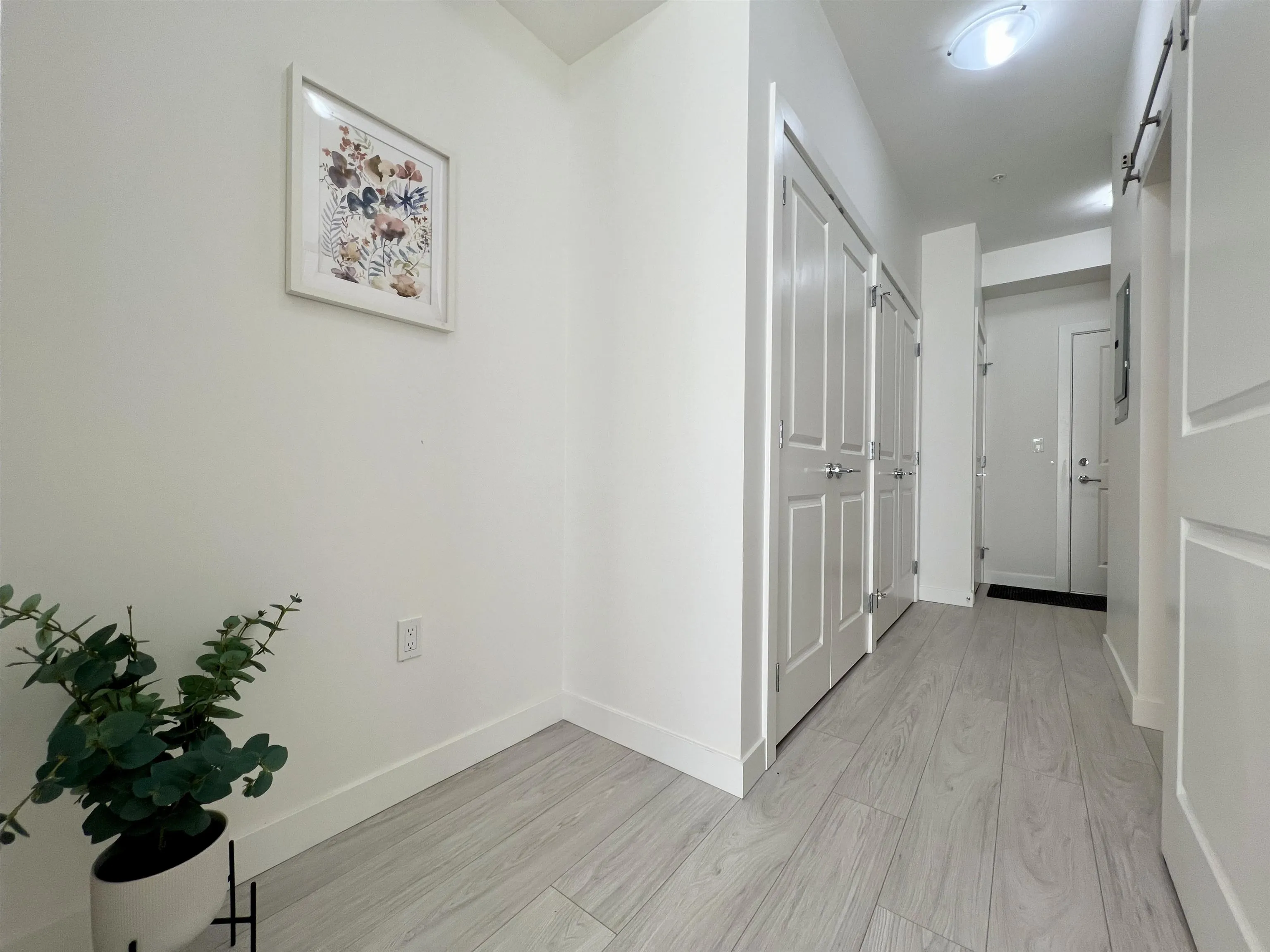 B225 20834 80 Avenue