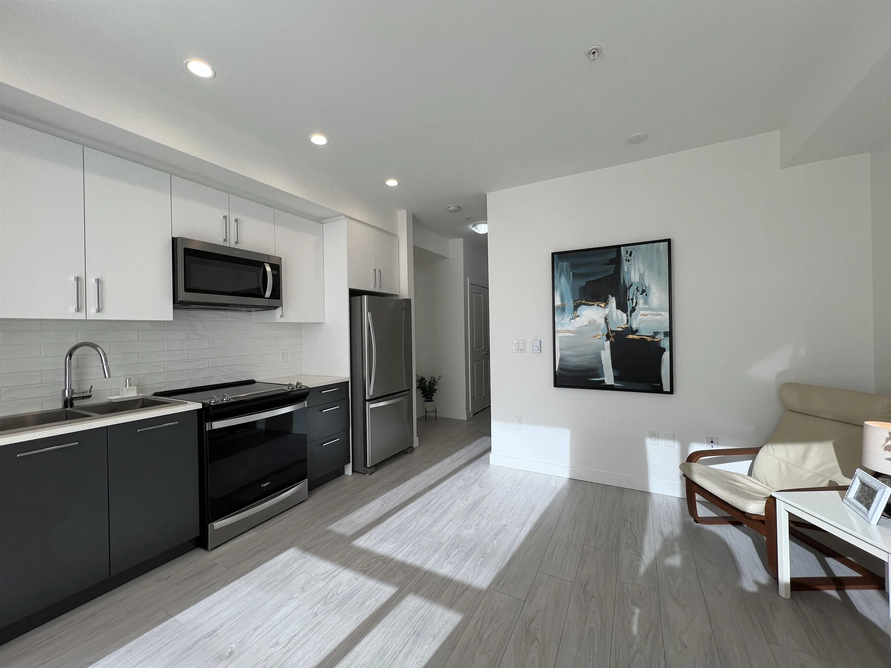 B225 20834 80 Avenue