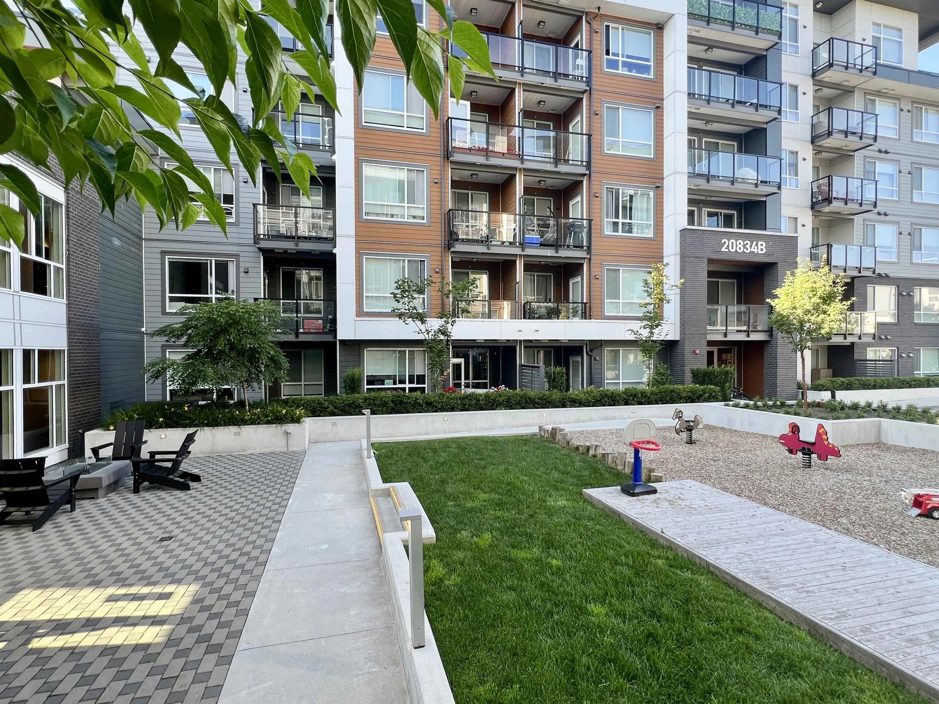 B225 20834 80 Avenue