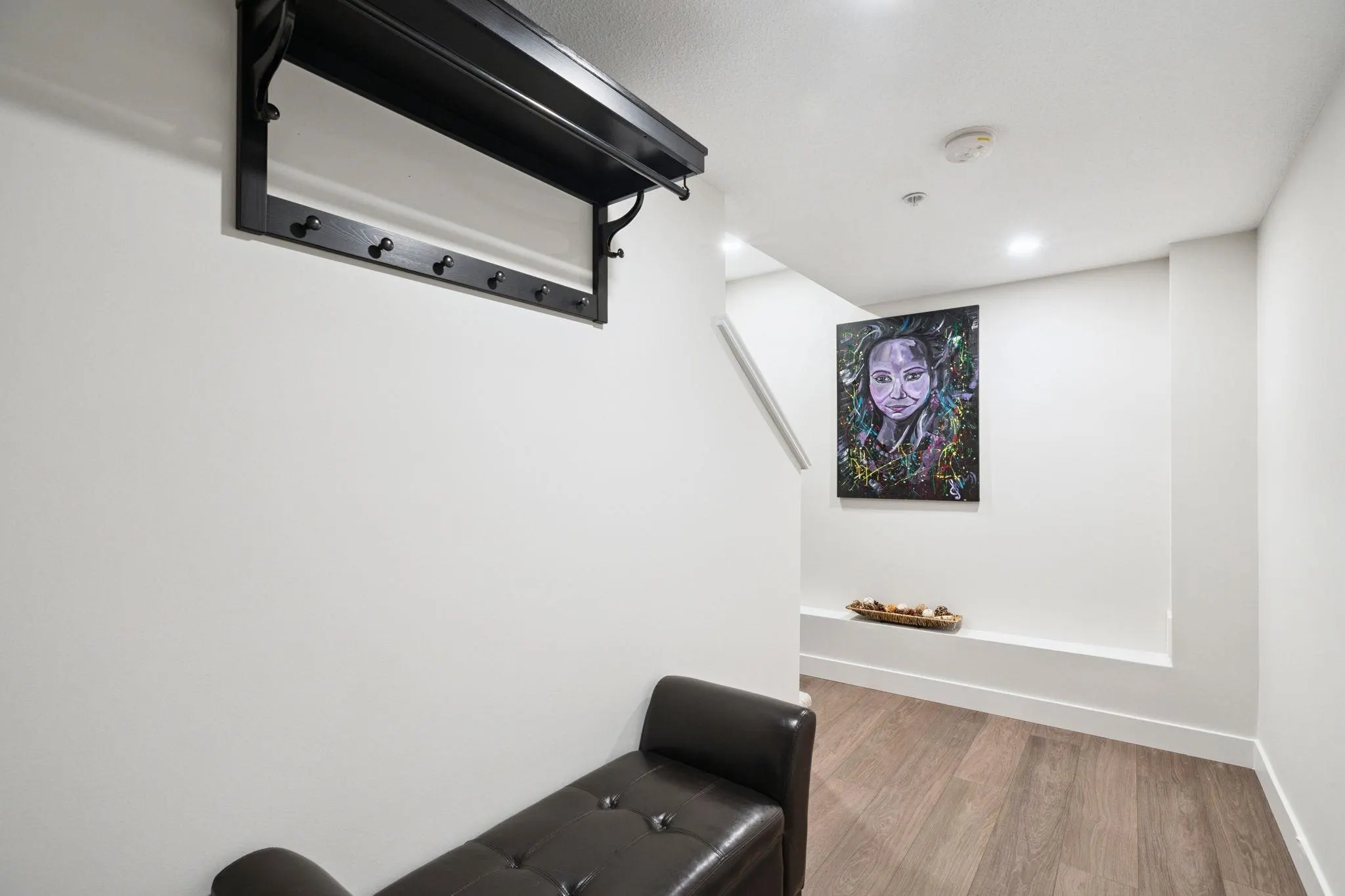 34 1260 Riverside Drive