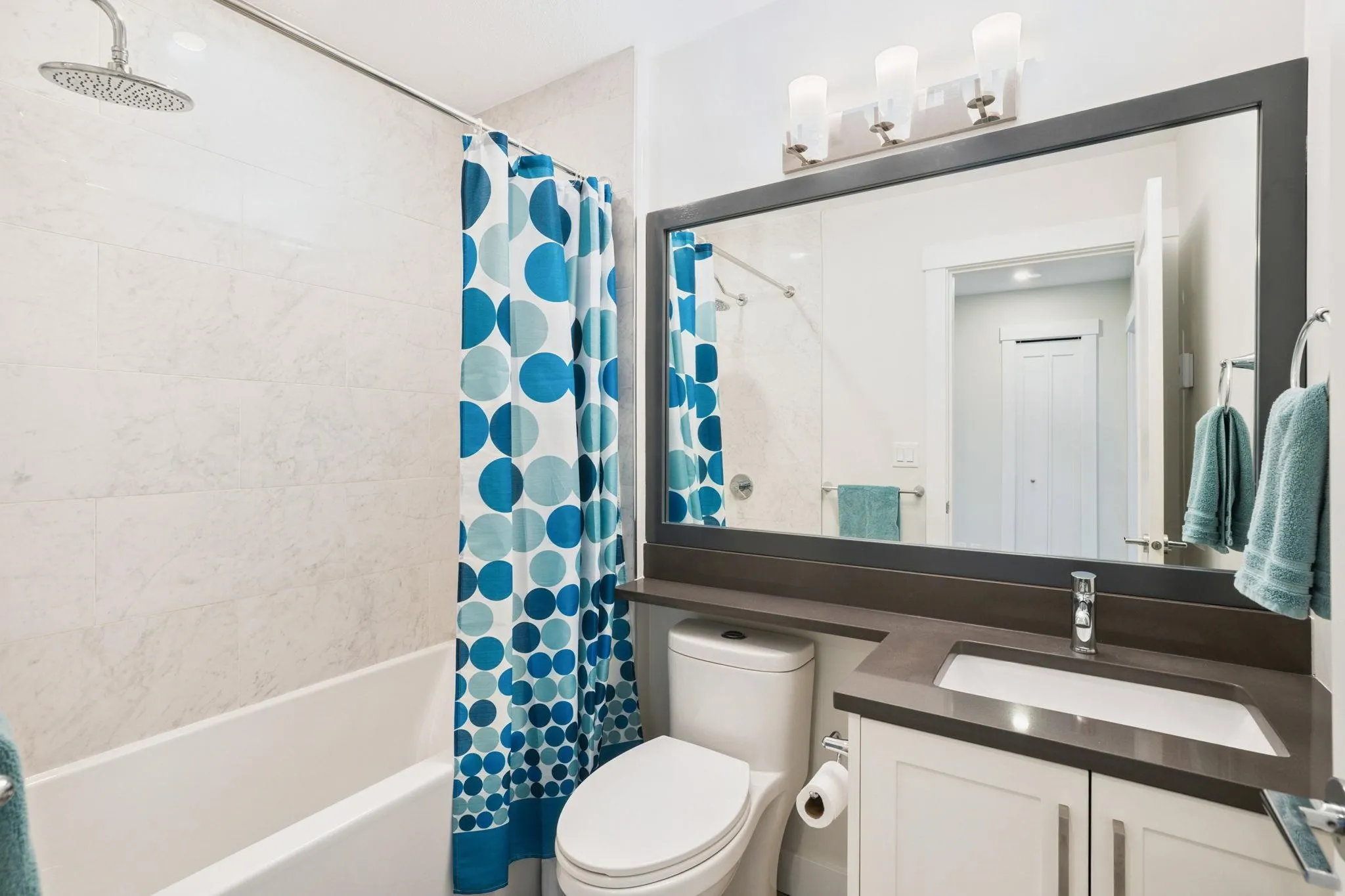 34 1260 Riverside Drive