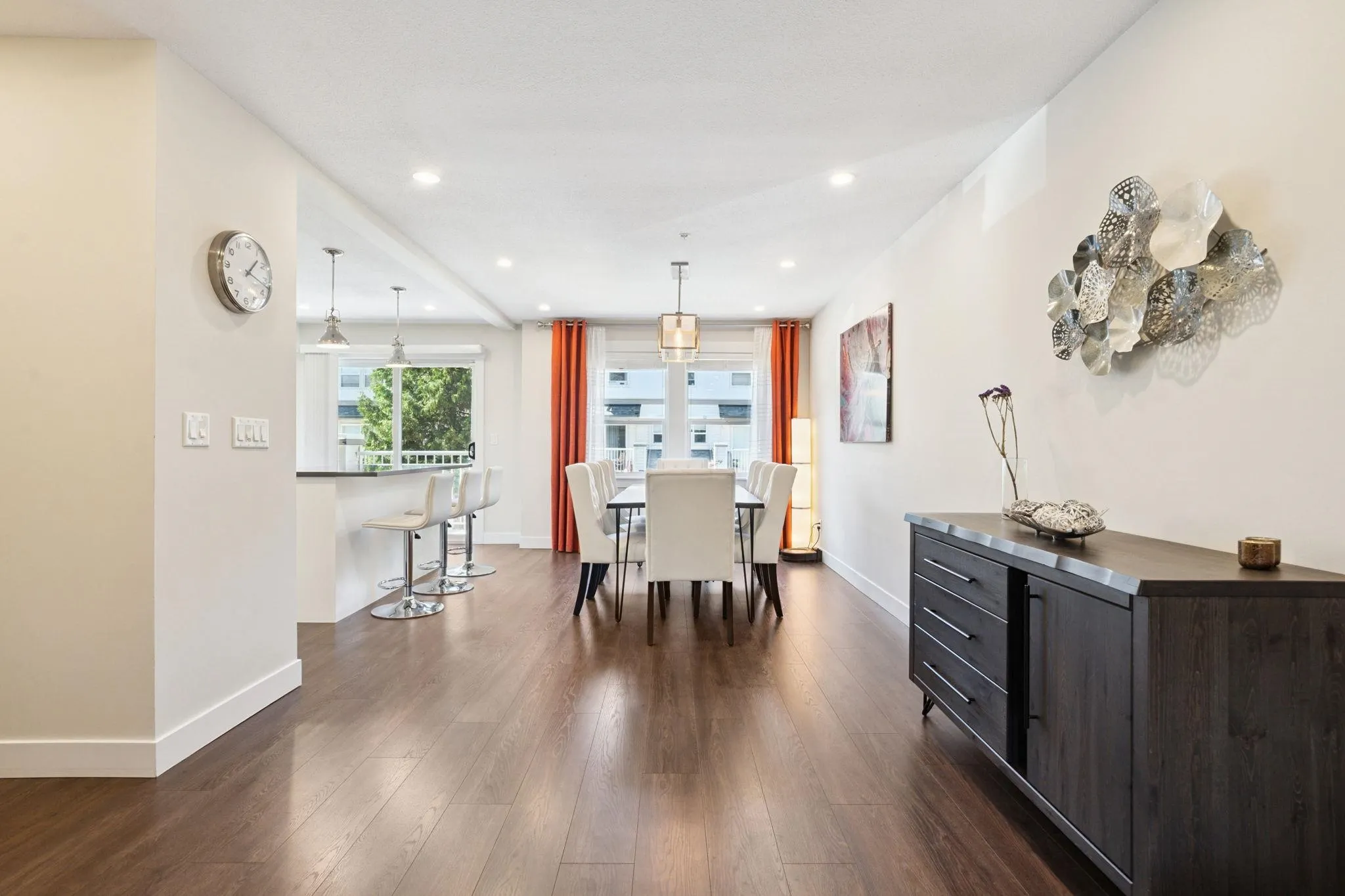 34 1260 Riverside Drive