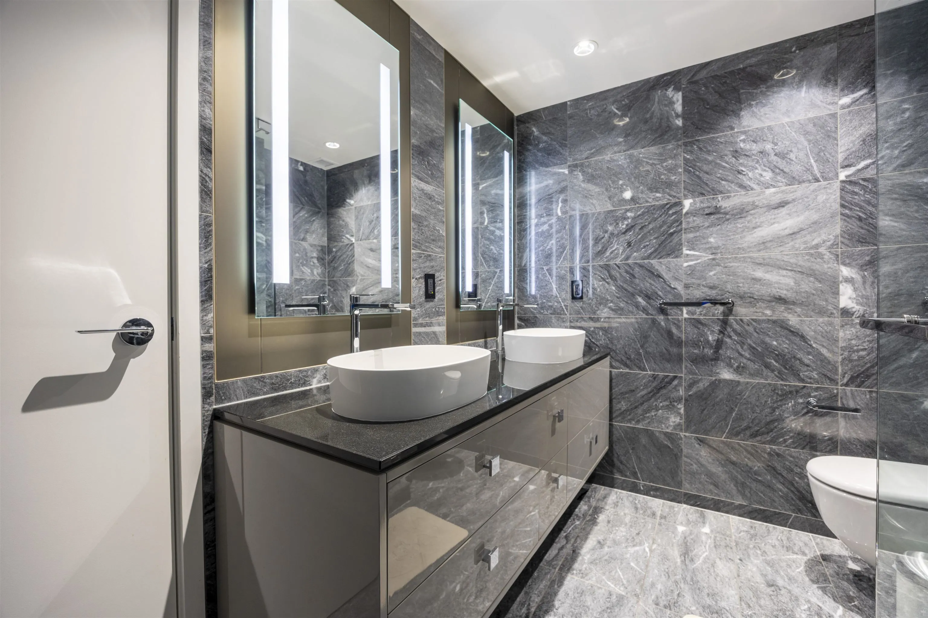 4205 1151 W Georgia Street