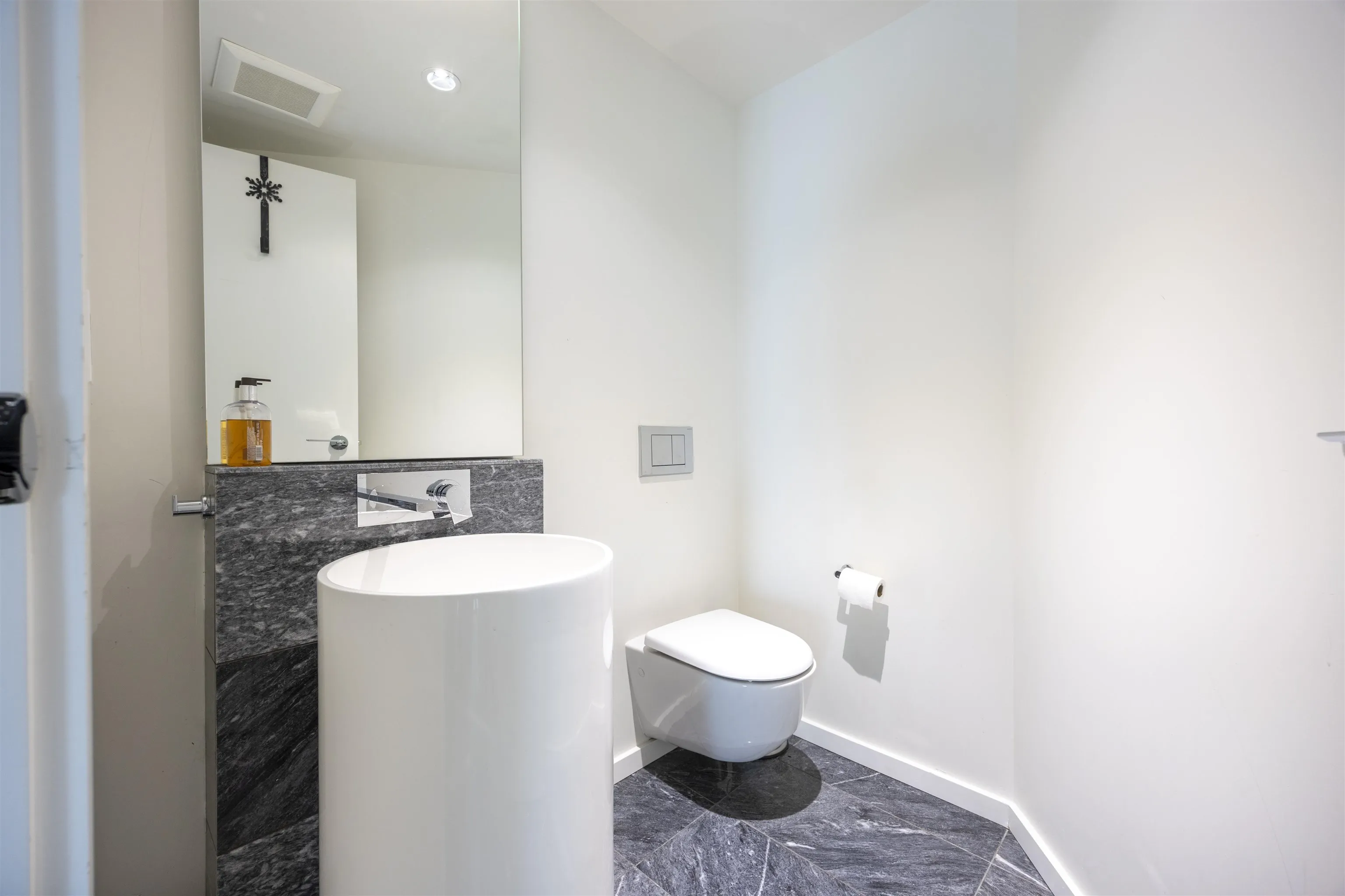 4205 1151 W Georgia Street