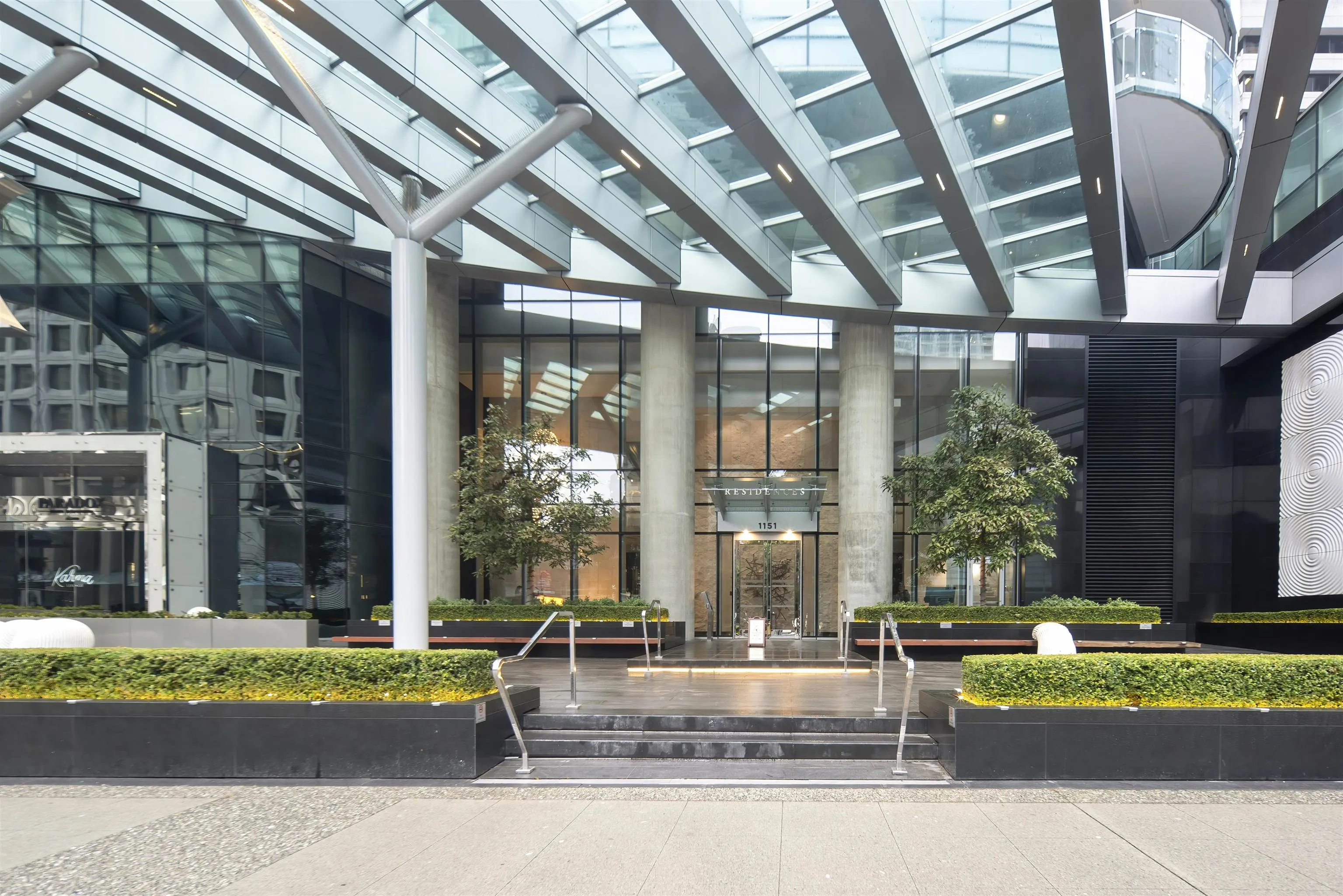 4205 1151 W Georgia Street