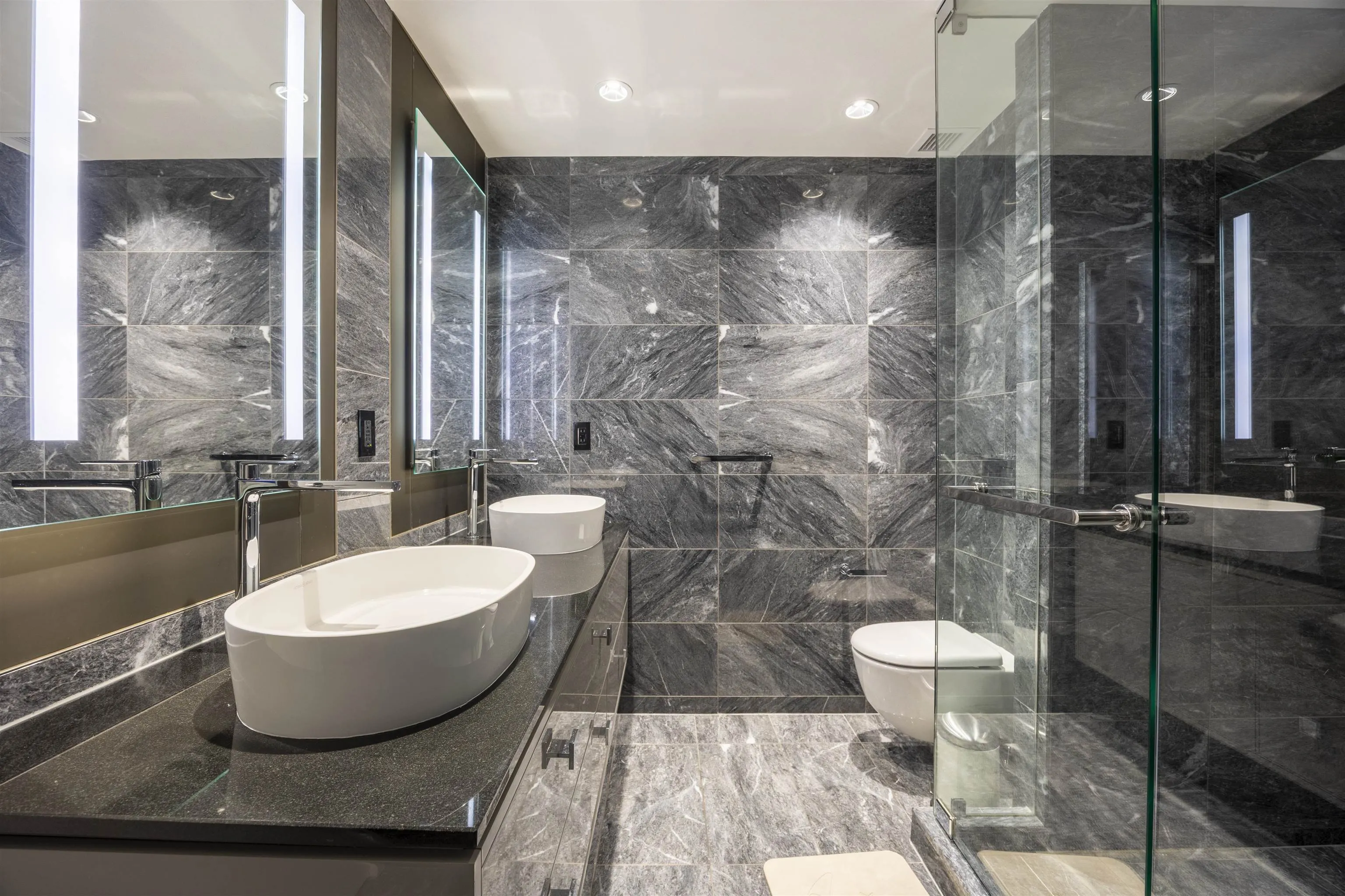 4205 1151 W Georgia Street