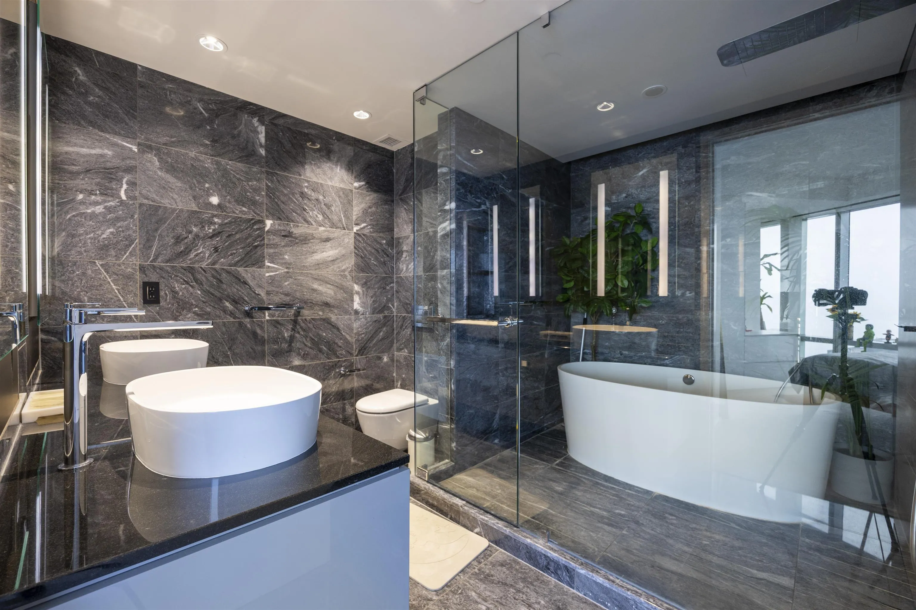 4205 1151 W Georgia Street