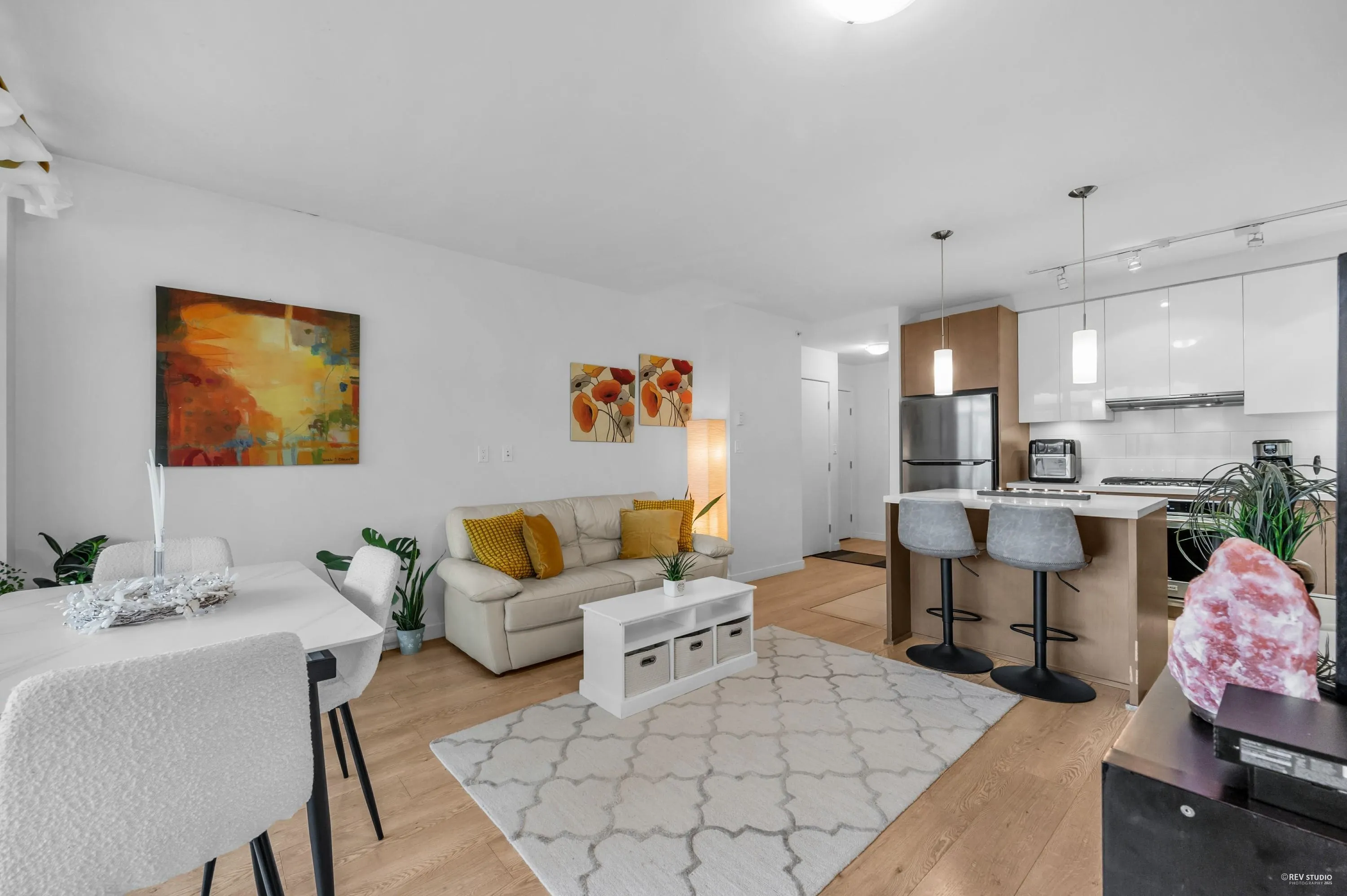 3201 3080 Lincoln Avenue