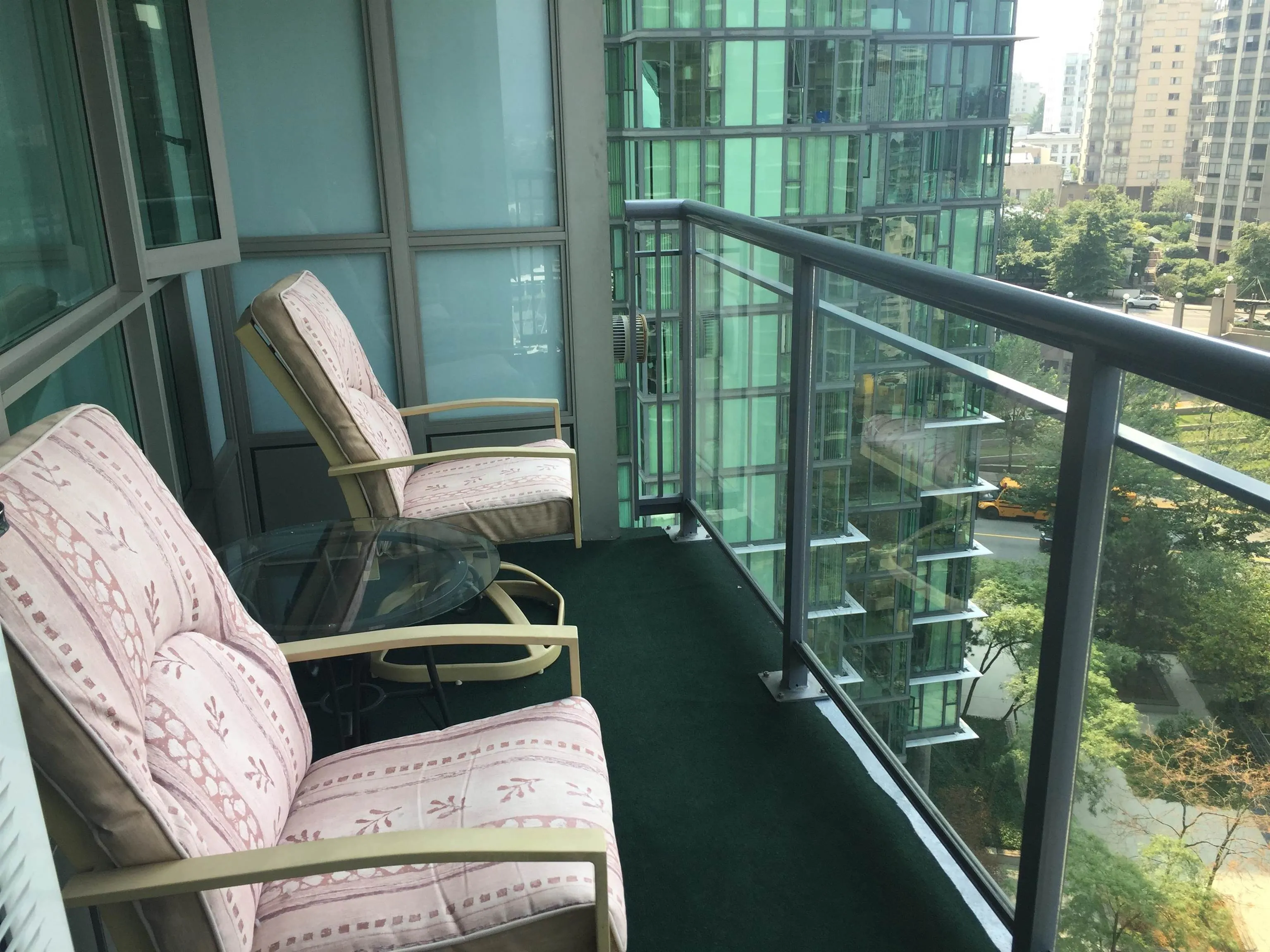 1803 1328 W Pender Street