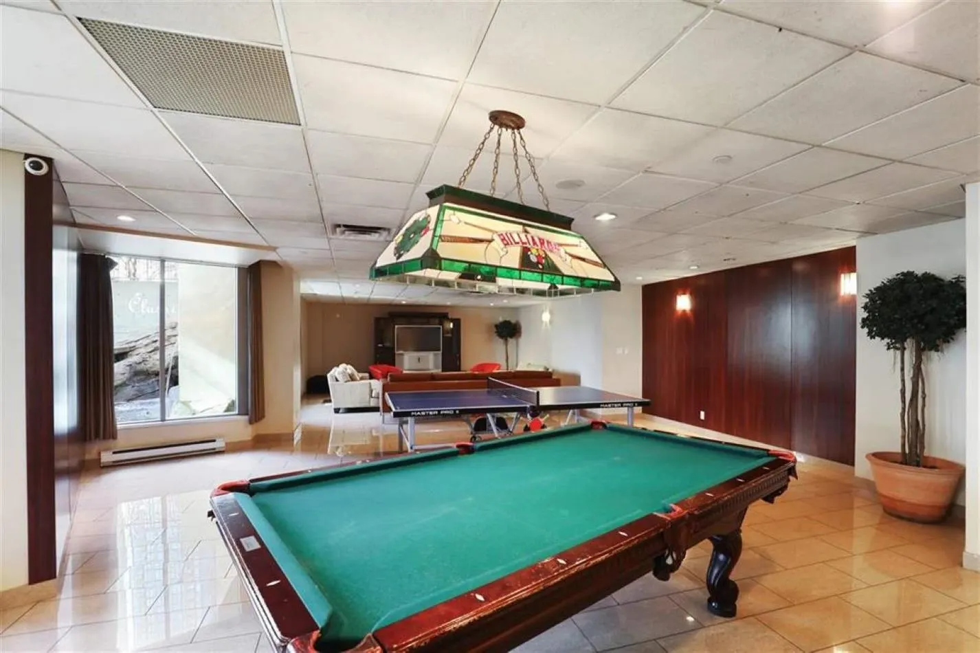 1803 1328 W Pender Street