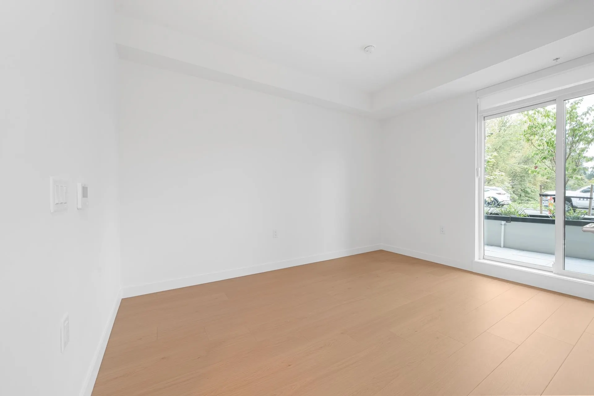 111 150 James Road