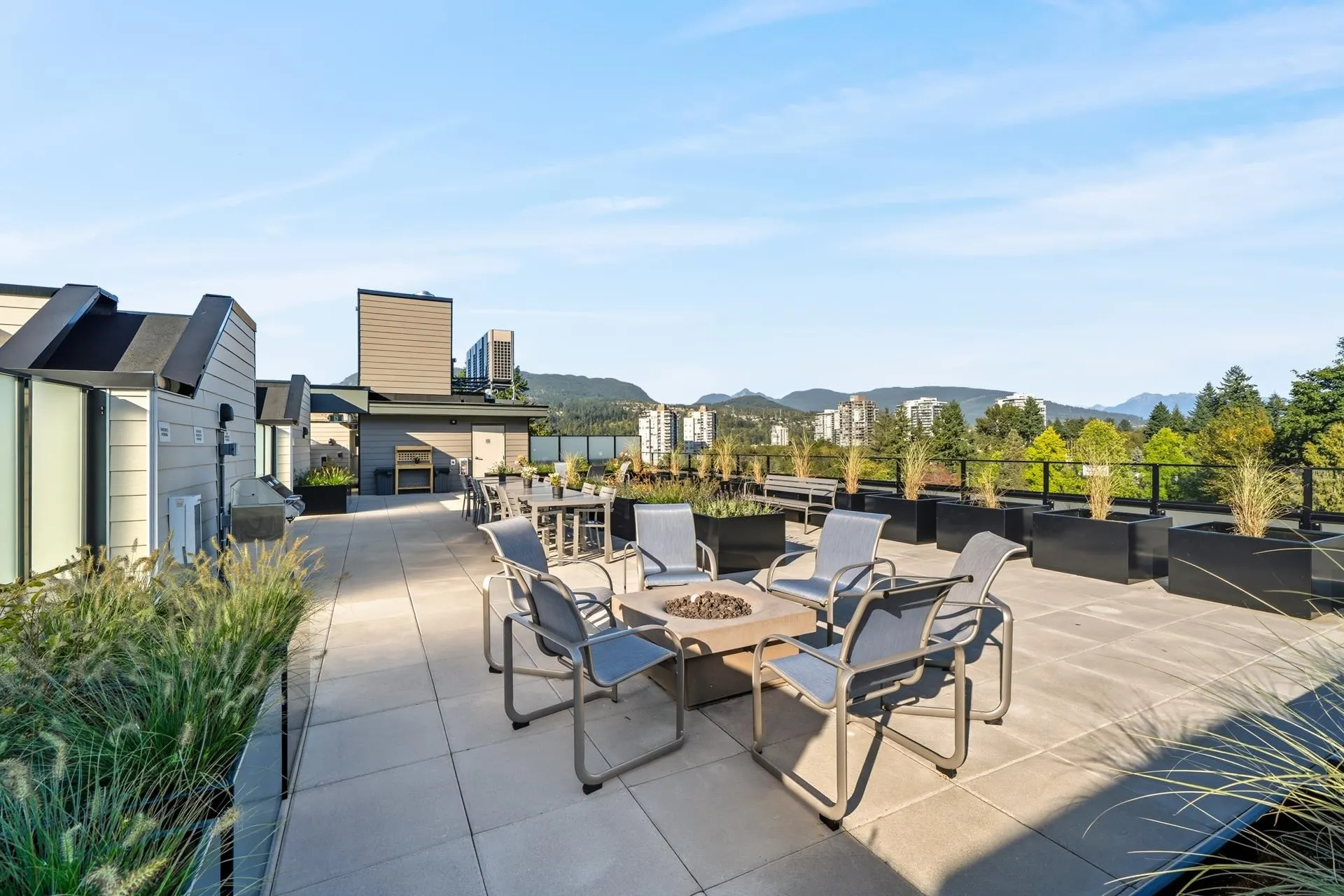 111 150 James Road