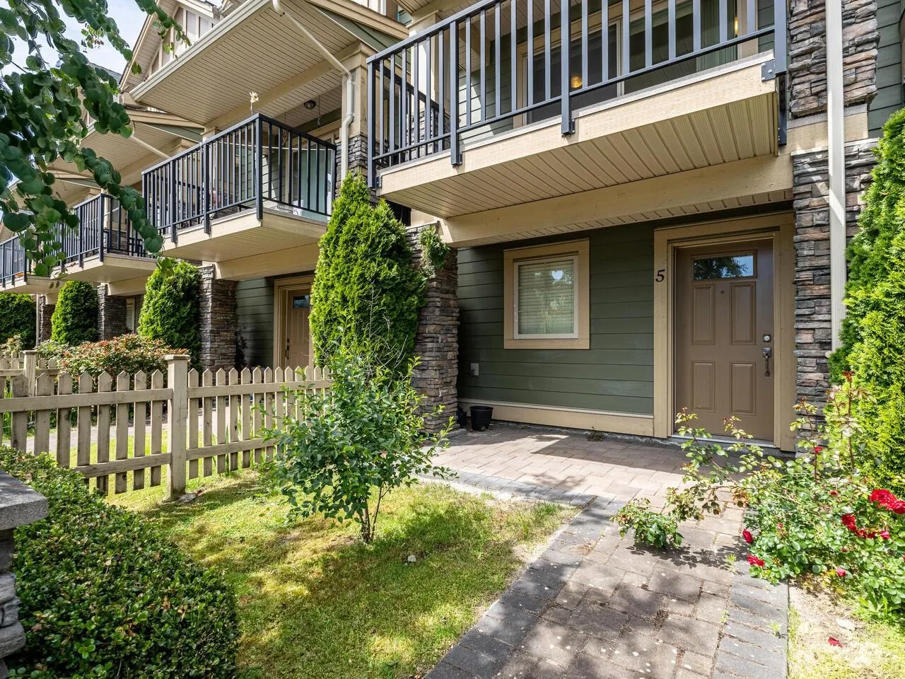5 11111 Cambie Road