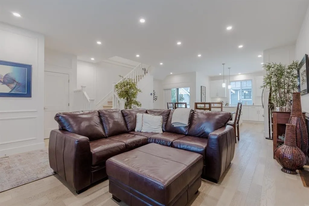 3 34121 George Ferguson Way