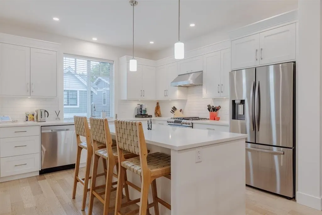 3 34121 George Ferguson Way