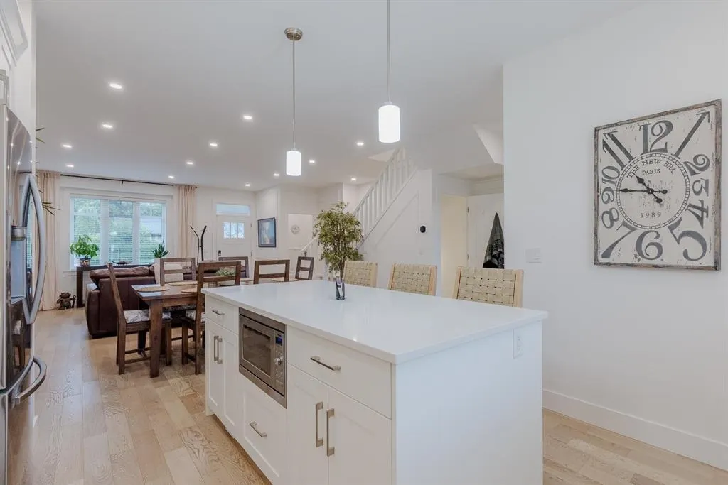 3 34121 George Ferguson Way
