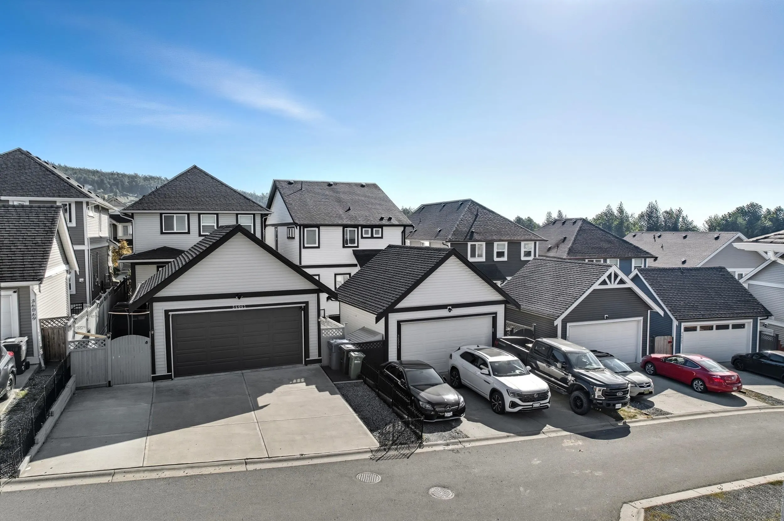 36051 Emily Carr Green