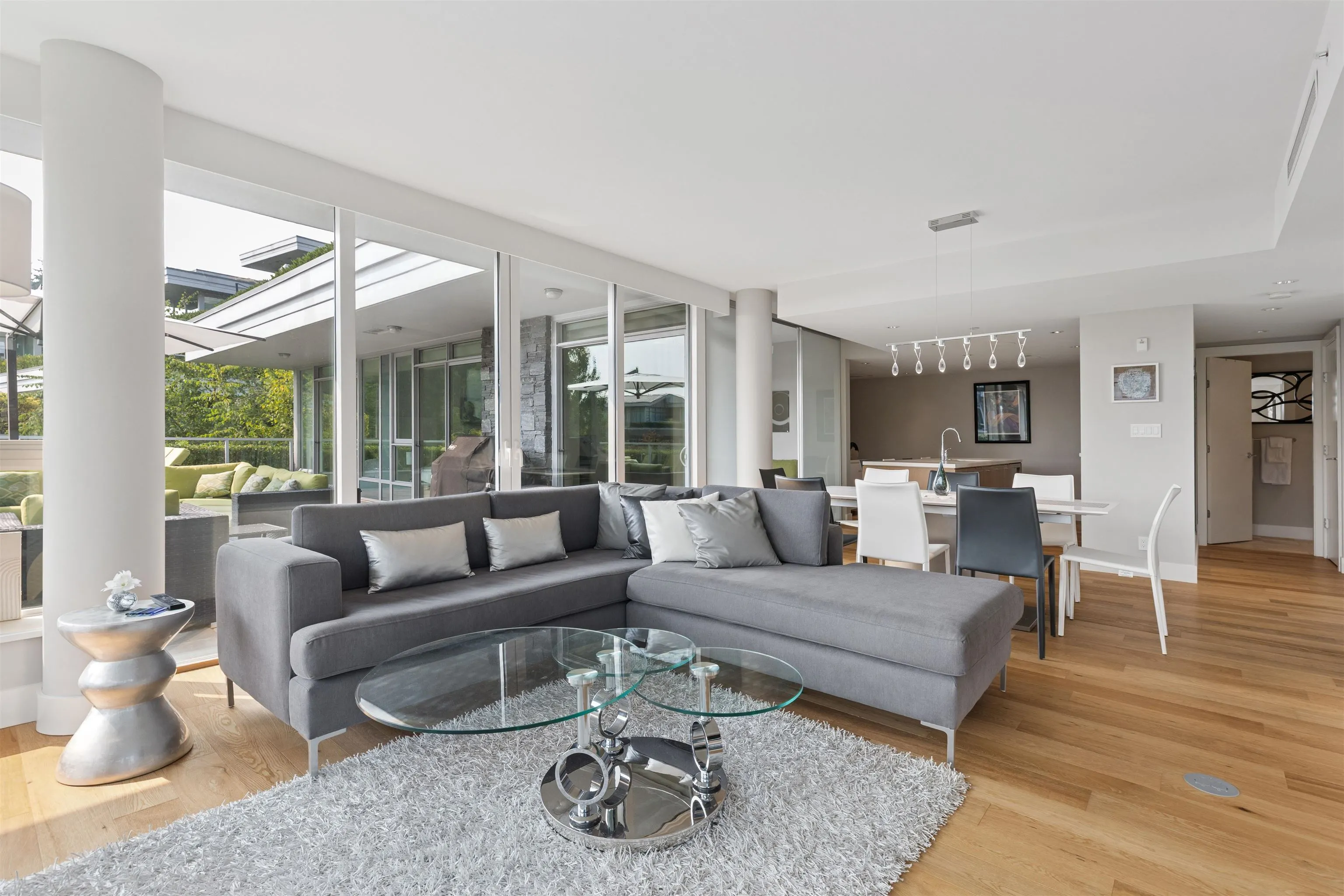 201 908 Keith Road