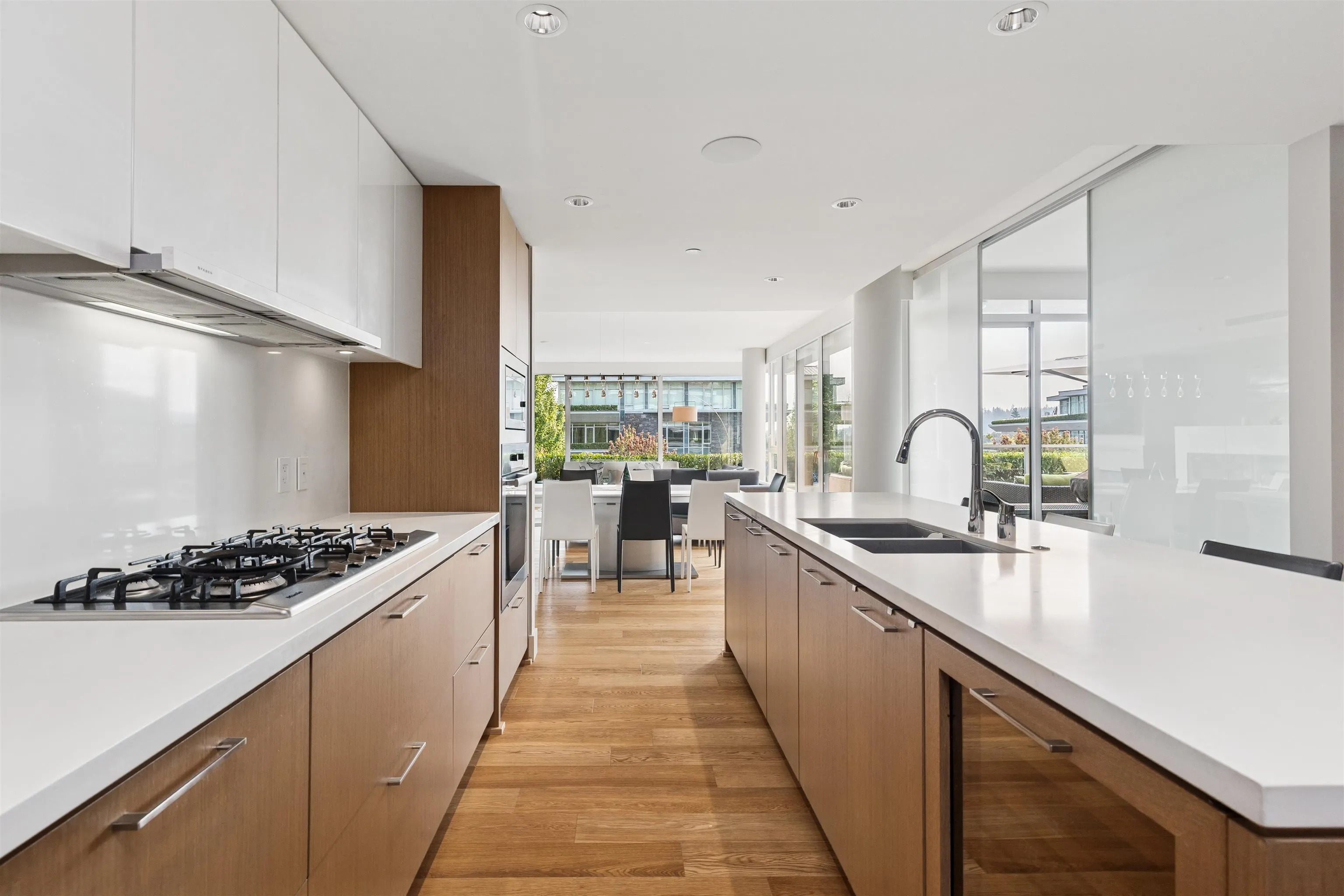 201 908 Keith Road