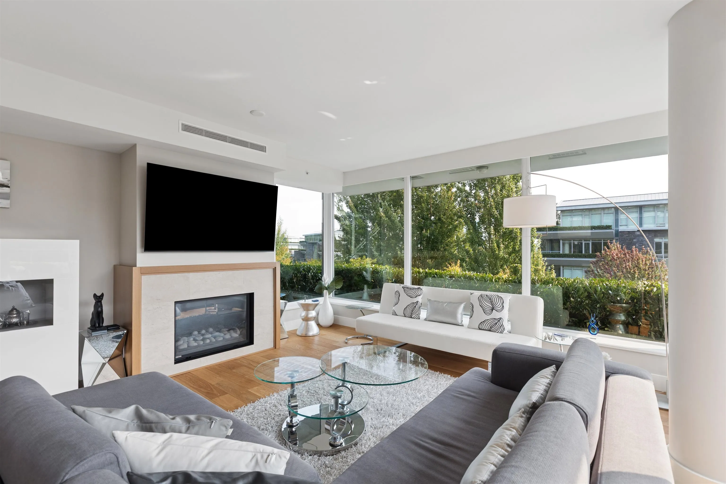 201 908 Keith Road