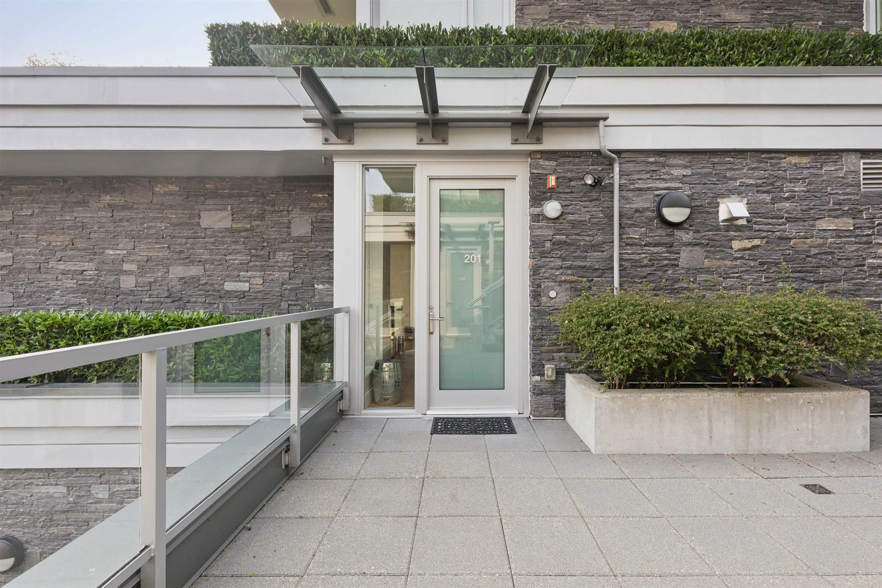 201 908 Keith Road