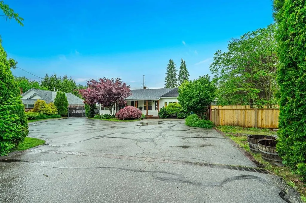 24985 Dewdney Trunk Road