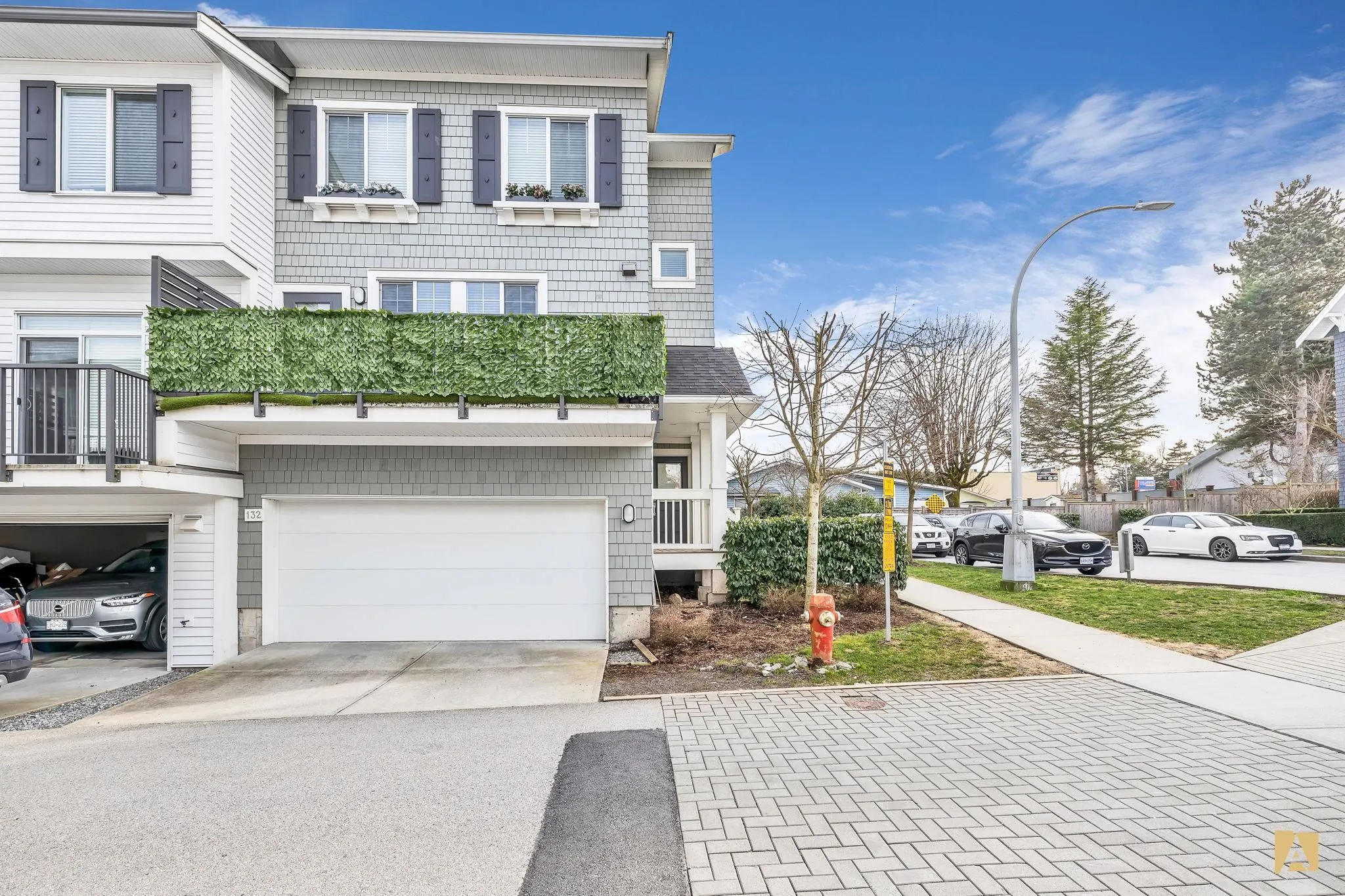 132 8130 136a Street