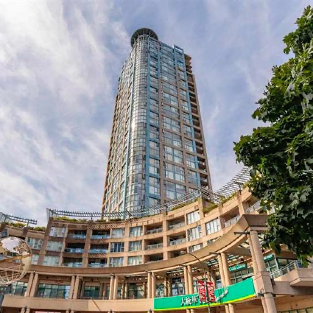 3201 183 Keefer Place