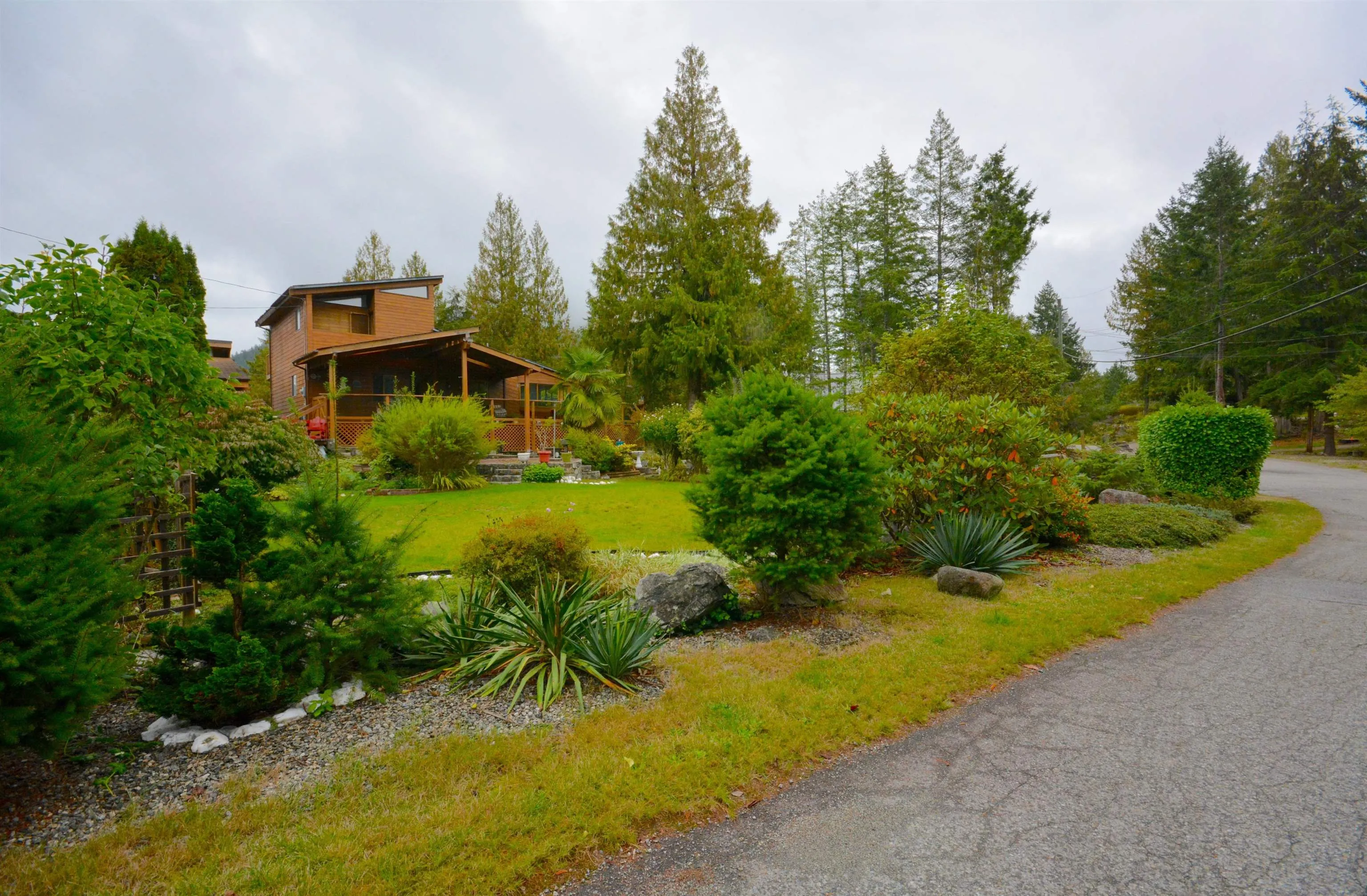 5085 Panorama Drive