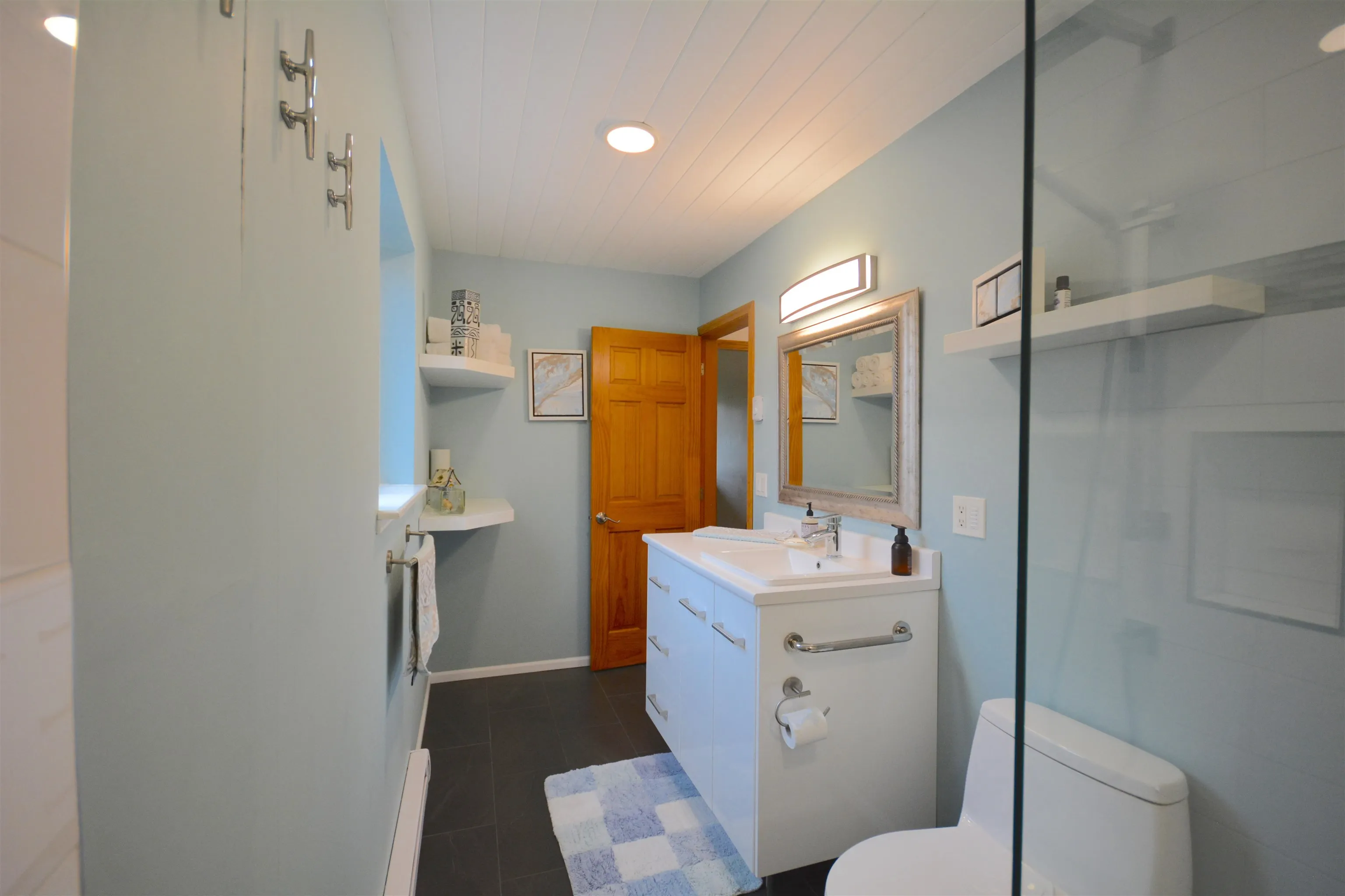 5085 Panorama Drive
