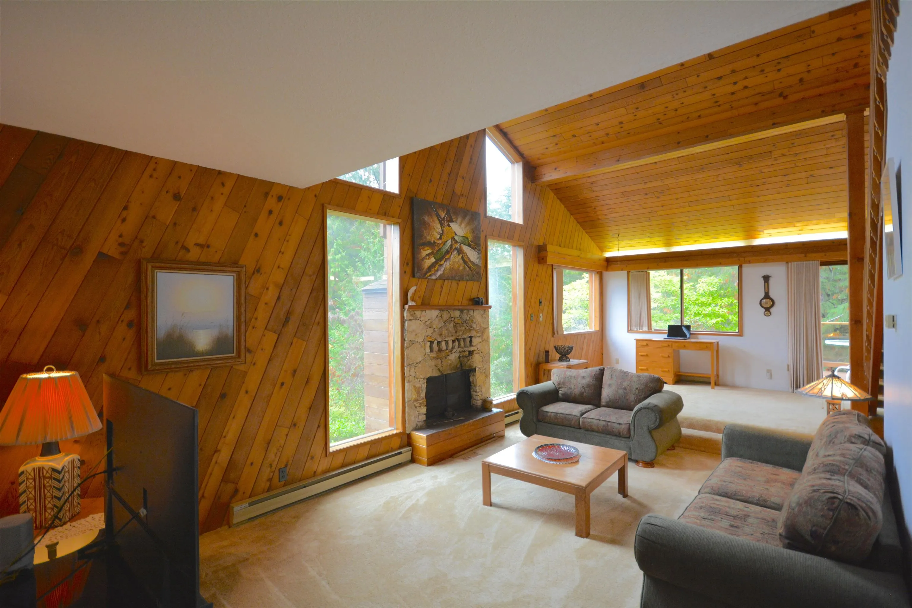 5085 Panorama Drive