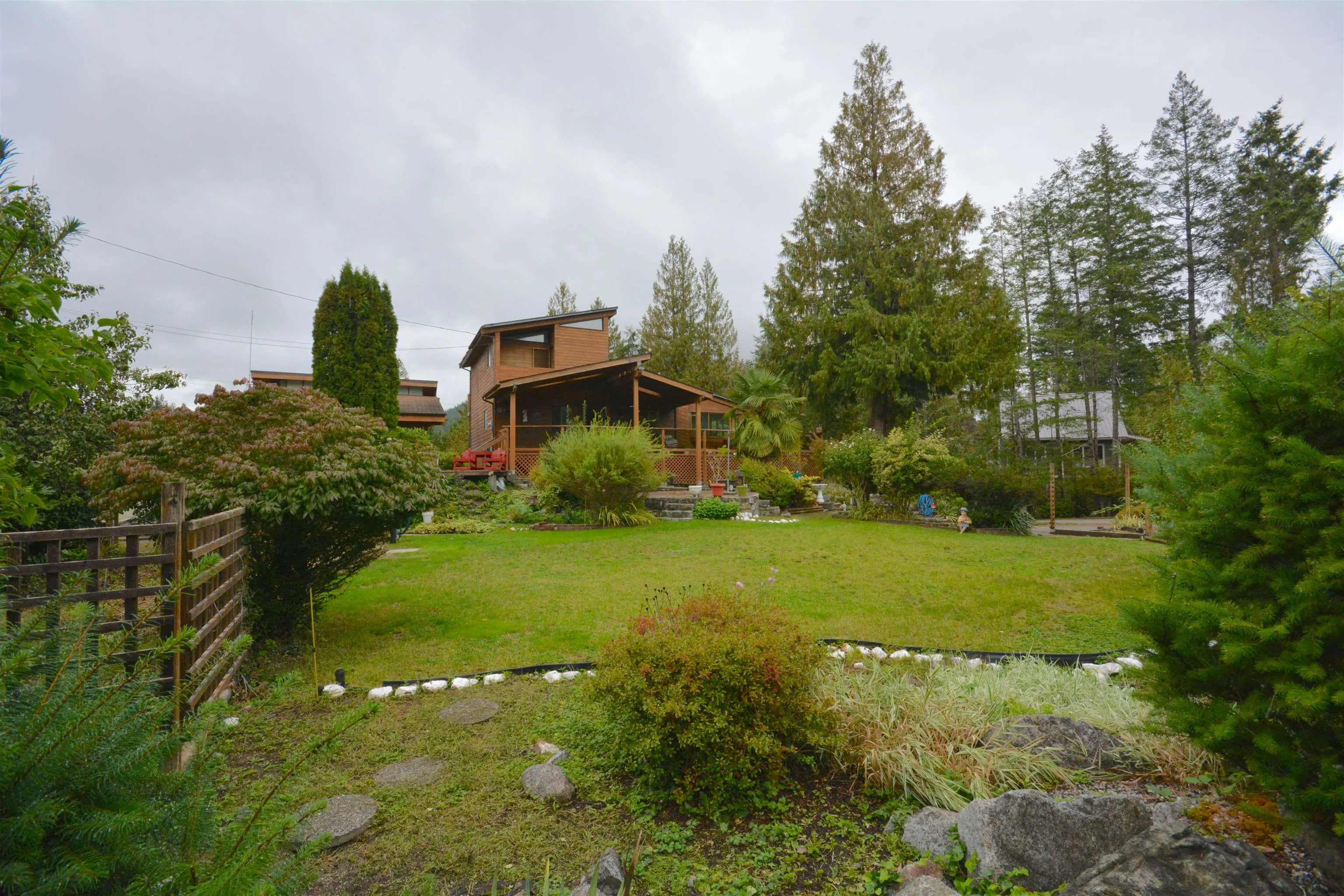 5085 Panorama Drive