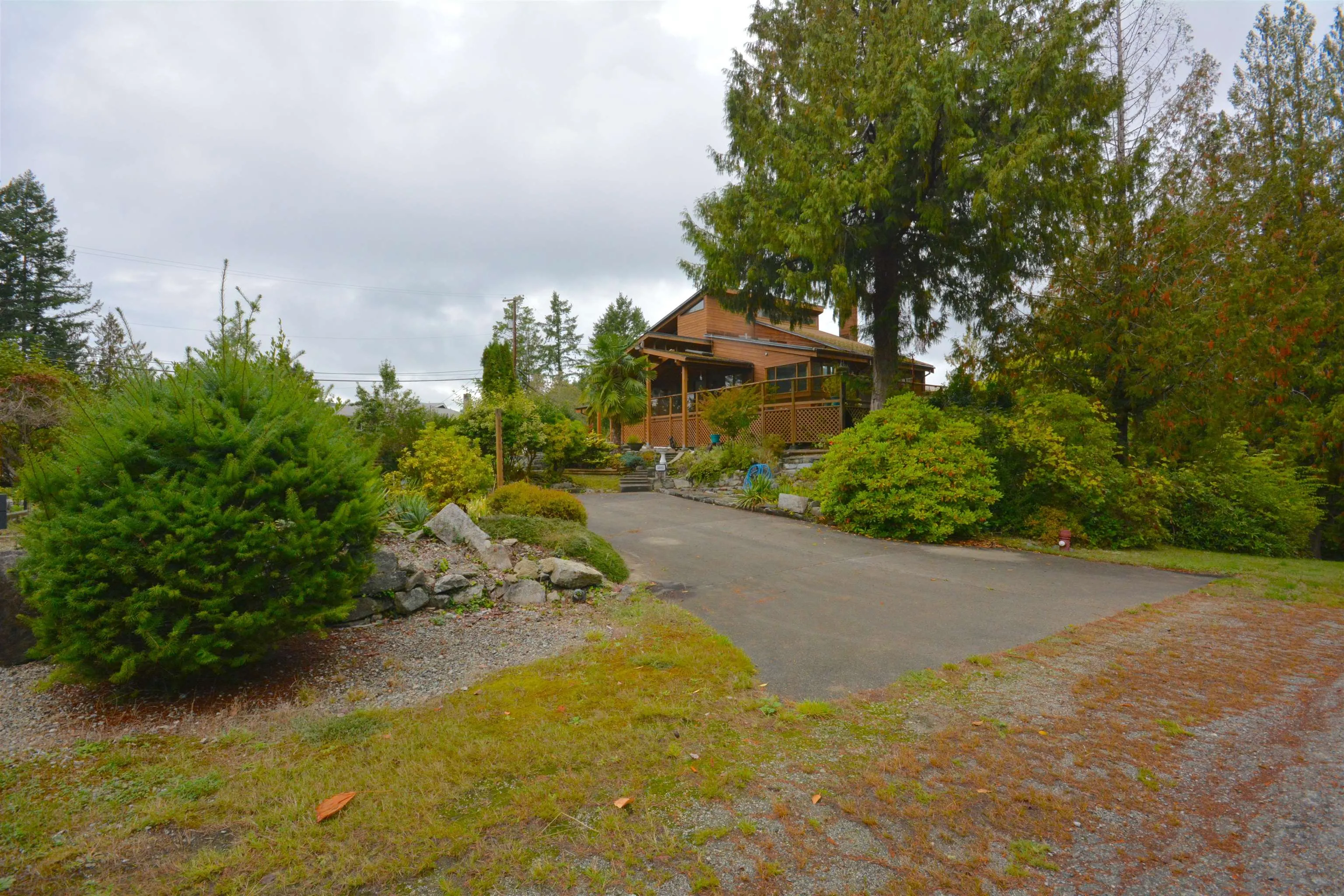 5085 Panorama Drive