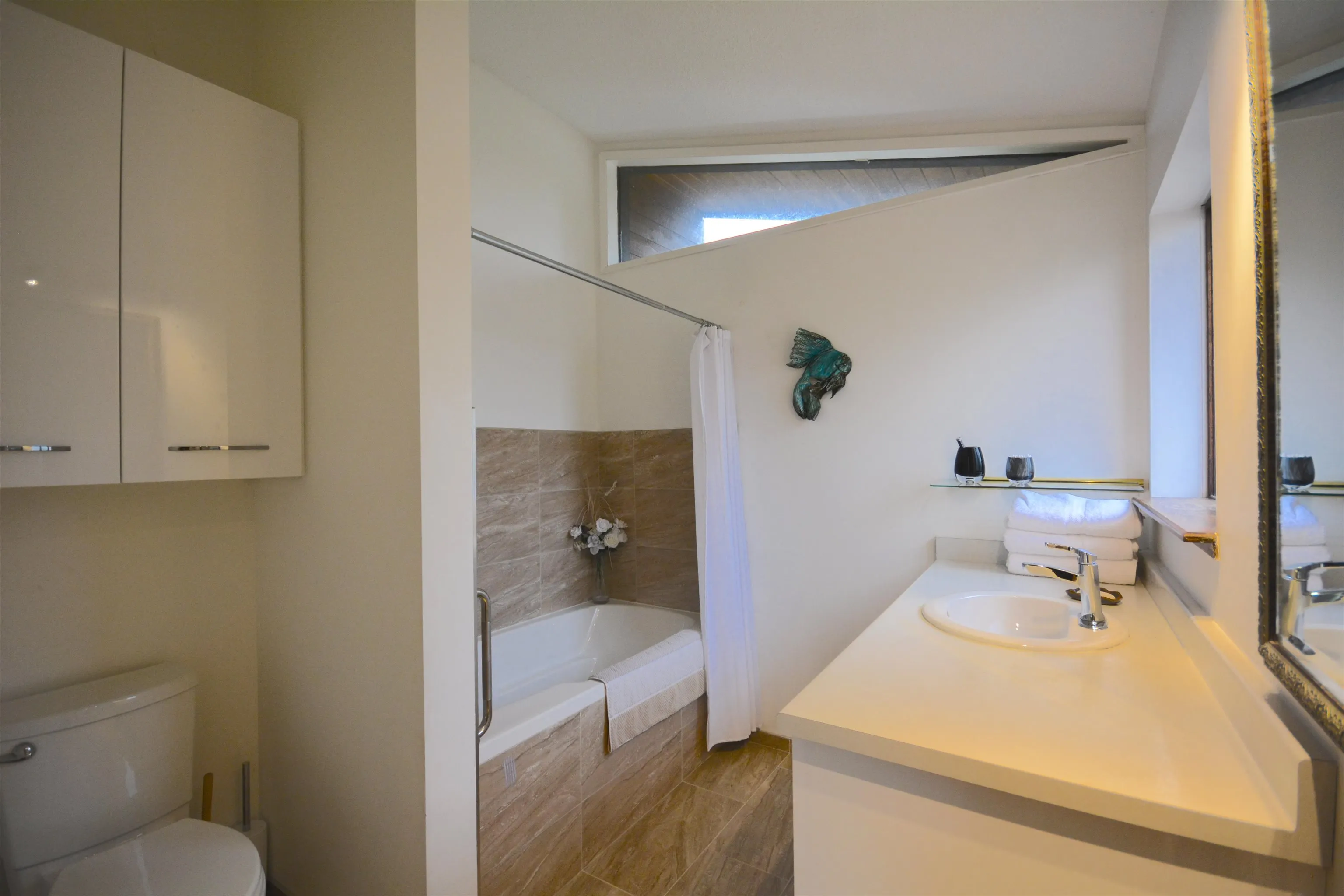 5085 Panorama Drive