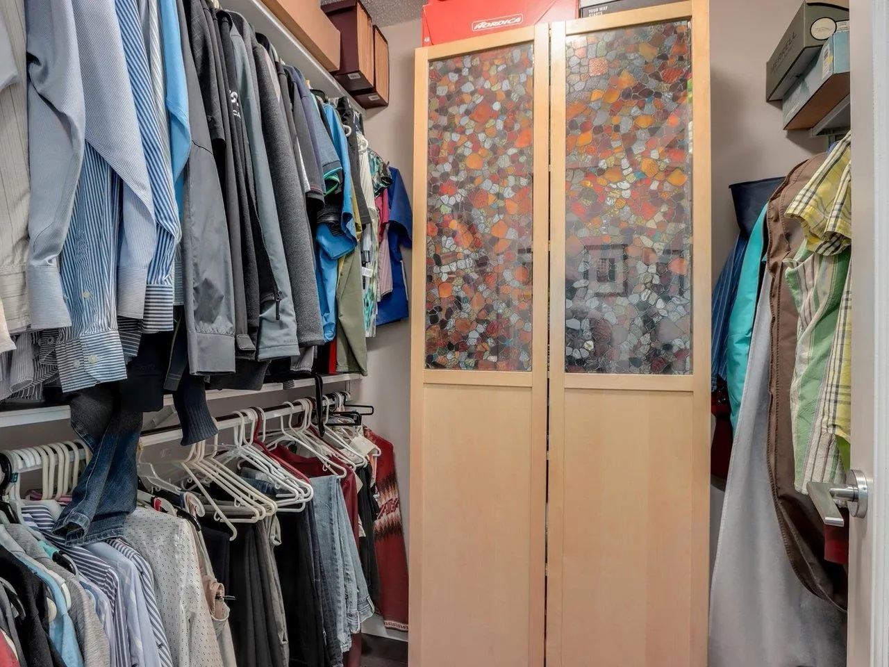 702 615 Hamilton Street