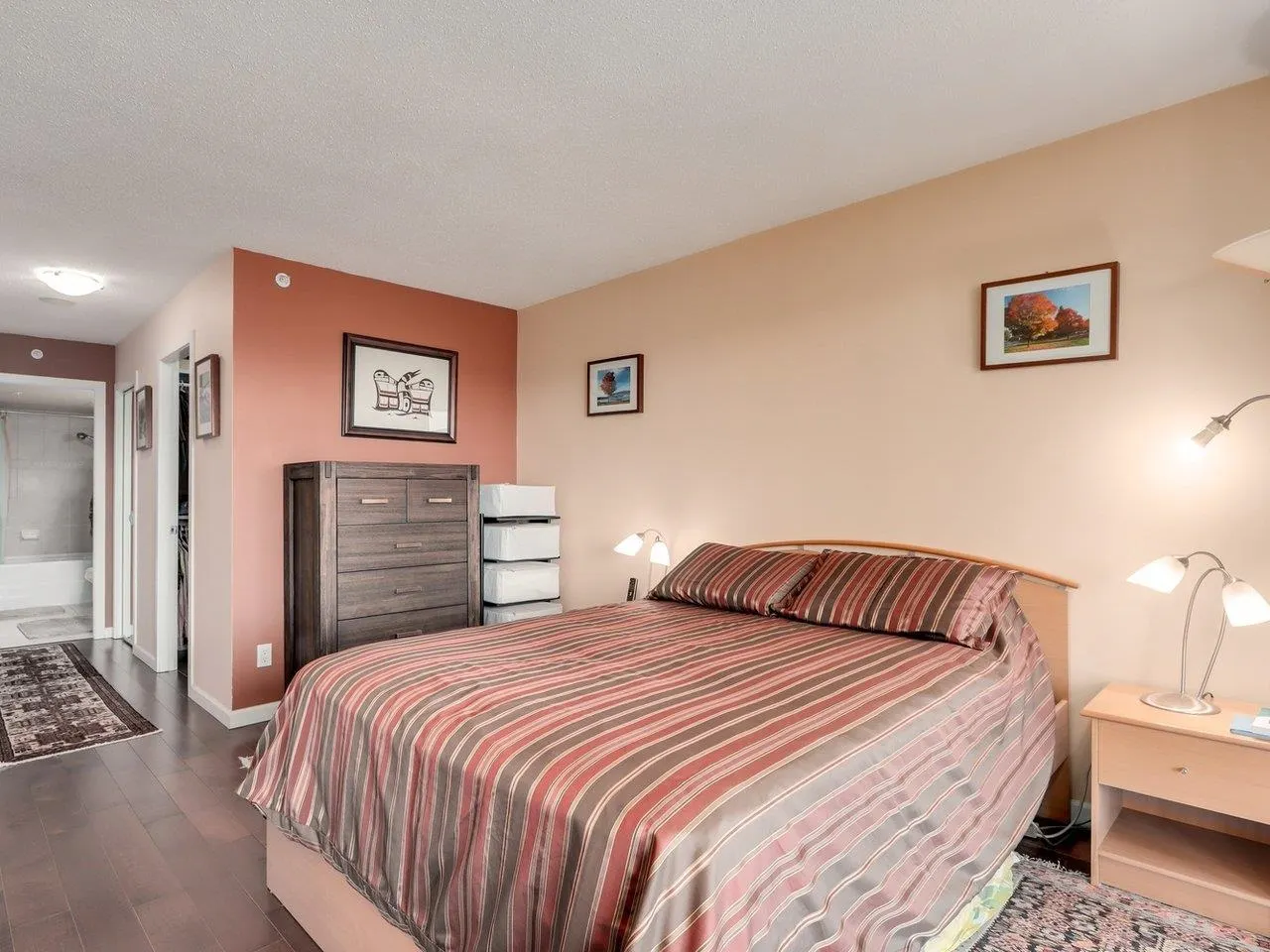 702 615 Hamilton Street